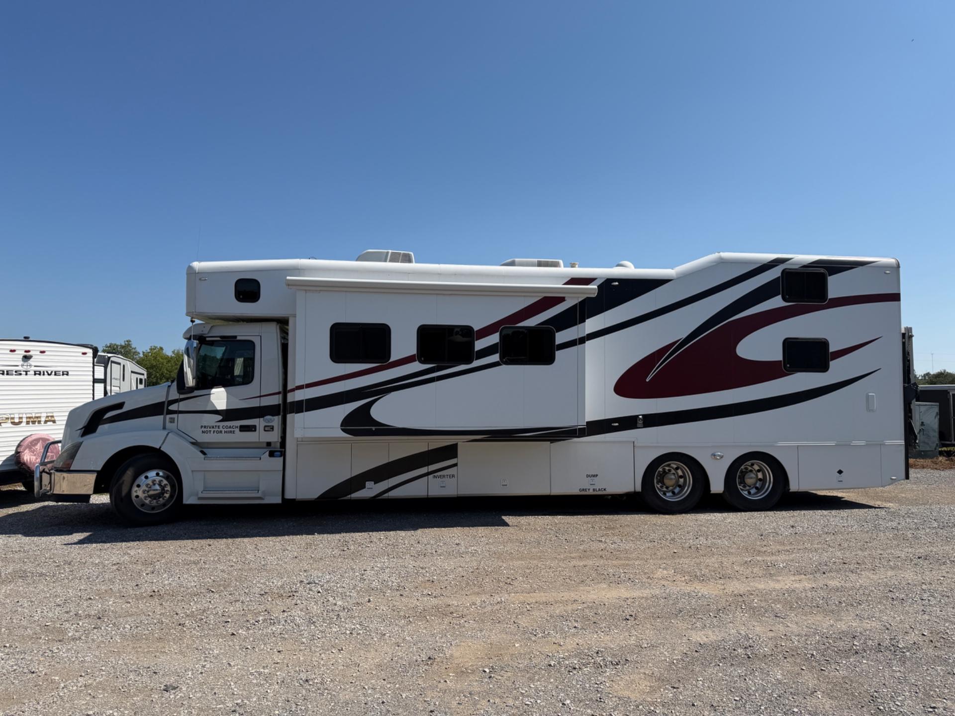 2014 ShowHauler 2014 ShowHauler M-24 - thumbnail 34