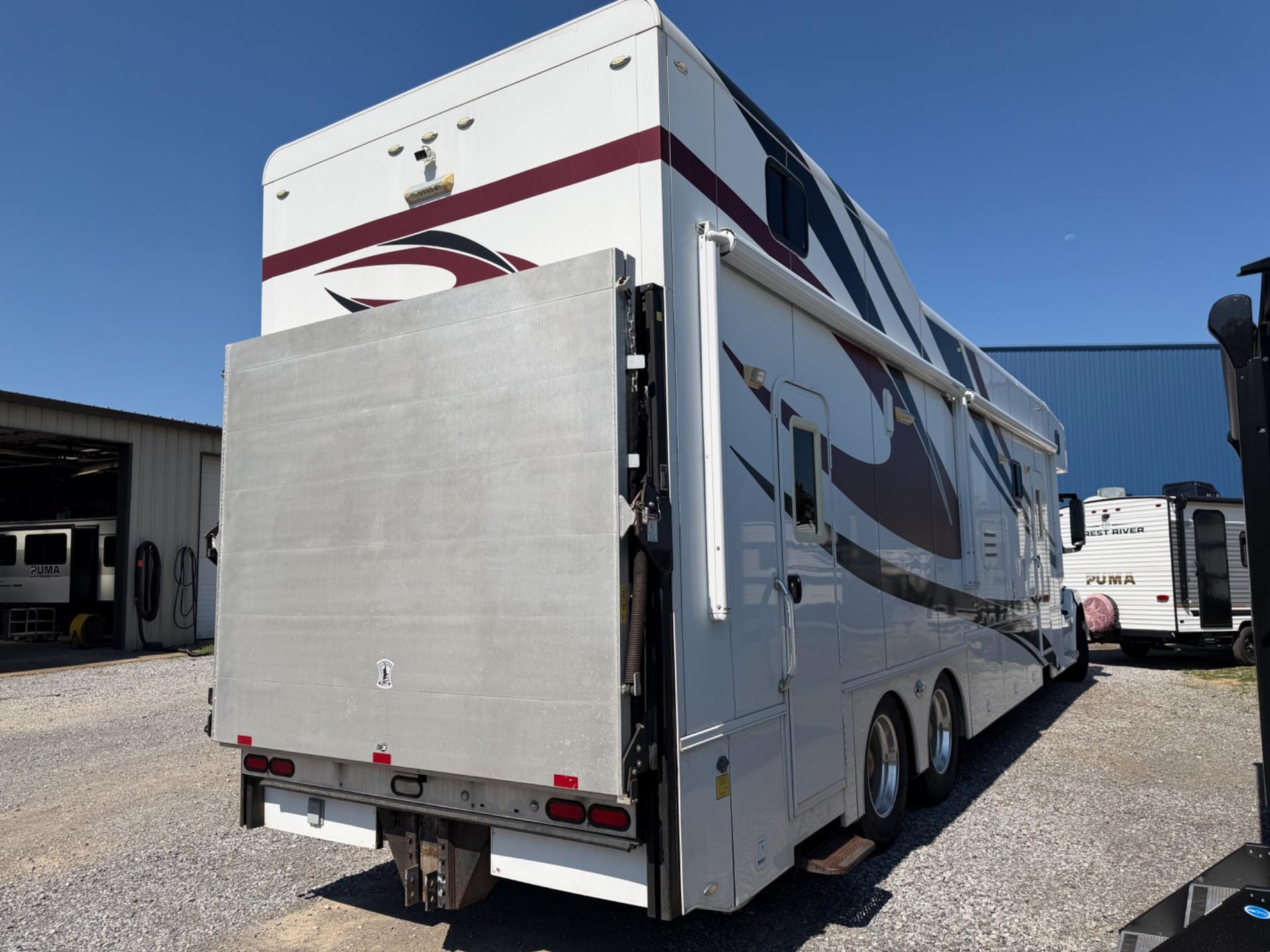 2014 ShowHauler 2014 ShowHauler M-24 - thumbnail 37