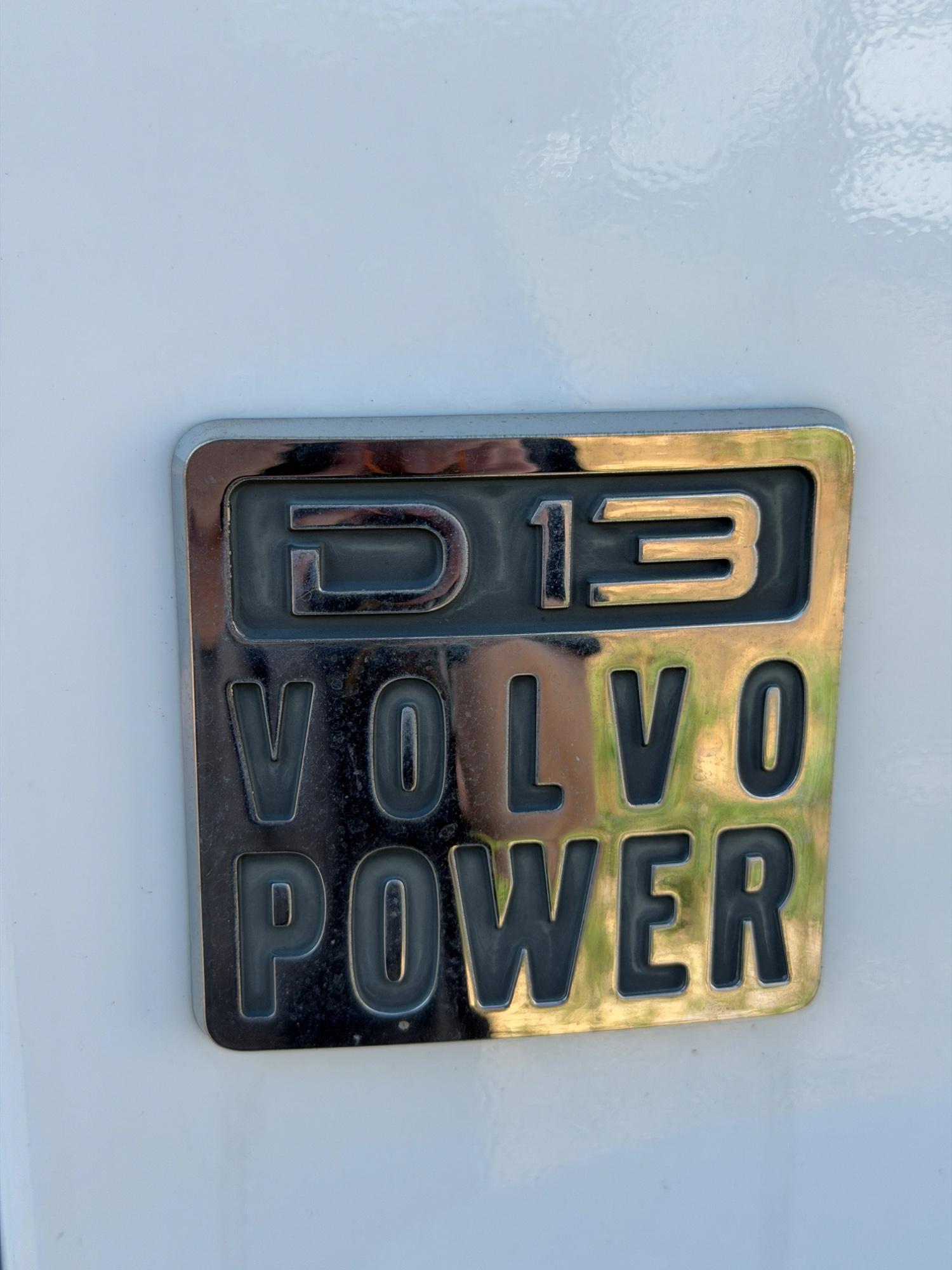 2014 ShowHauler 2014 ShowHauler M-24 - thumbnail 49