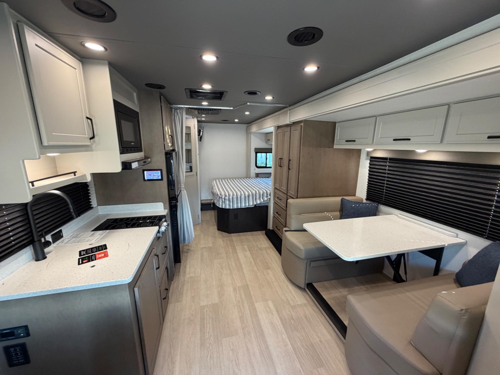 2027 Renegade RV 2027 Renegade RV Villagio - thumbnail 8