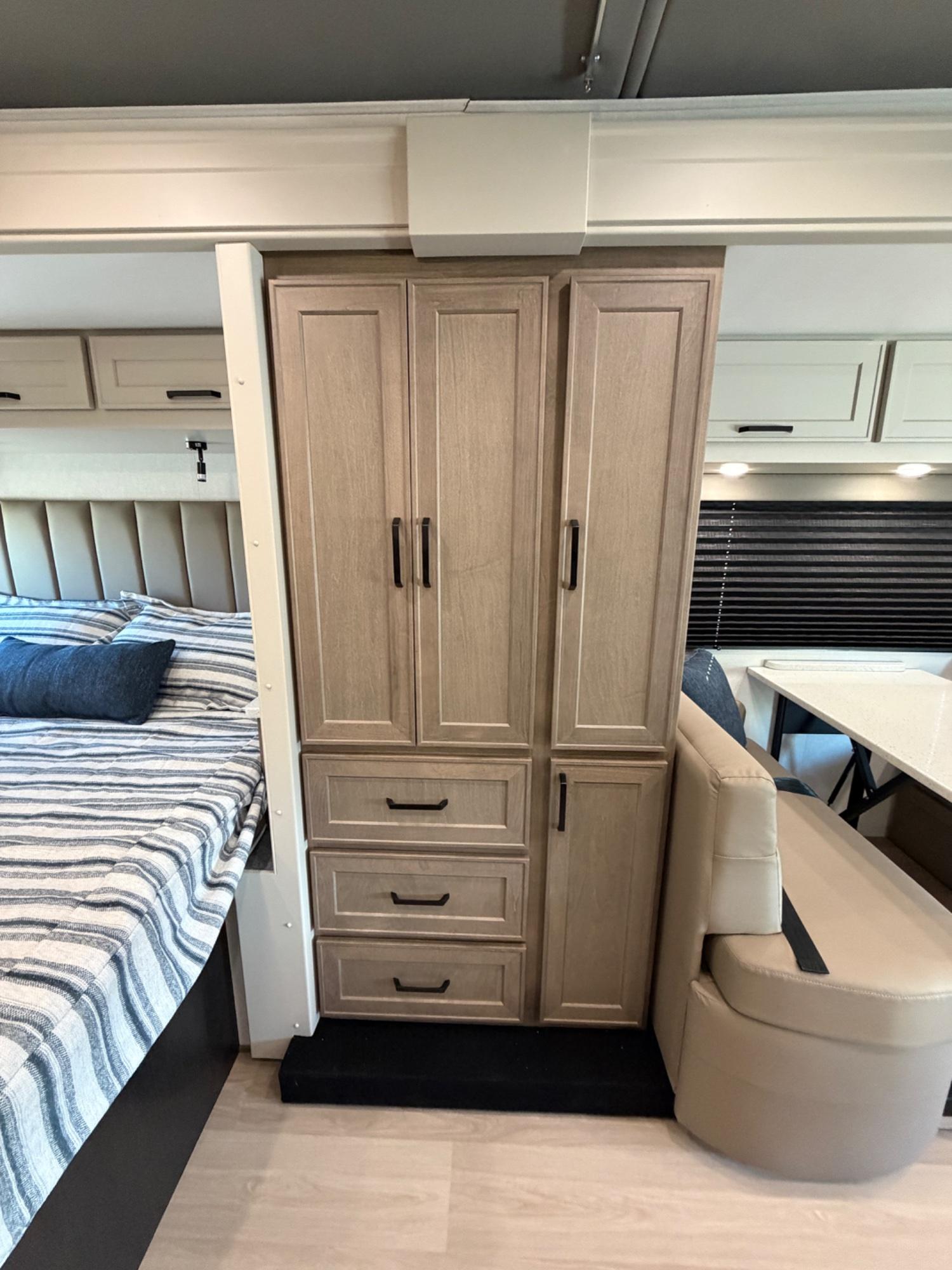 2027 Renegade RV 2027 Renegade RV Villagio - thumbnail 12