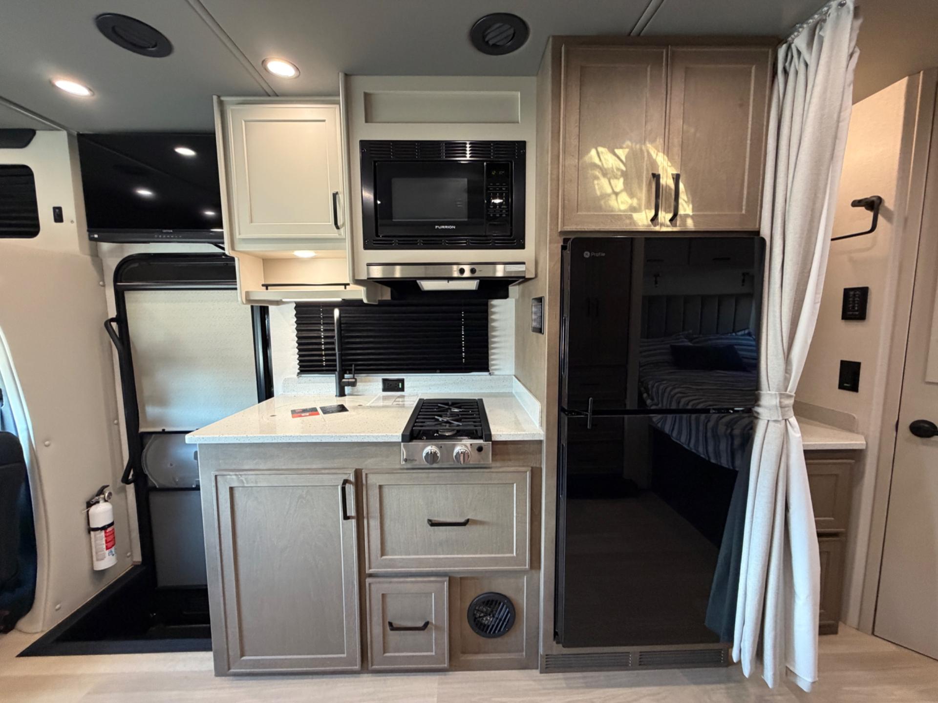 2027 Renegade RV 2027 Renegade RV Villagio - thumbnail 13
