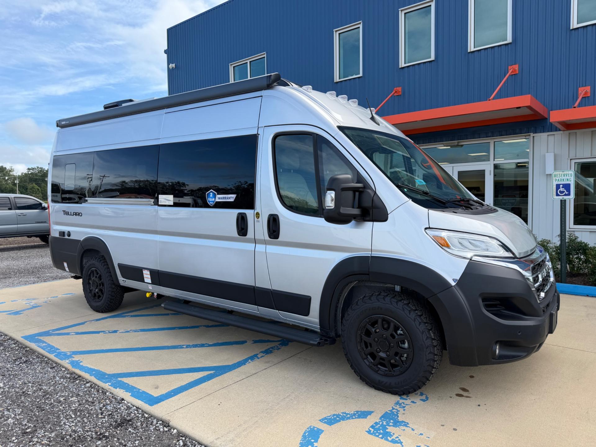 2027 Thor Motor Coach Tellaro 20U