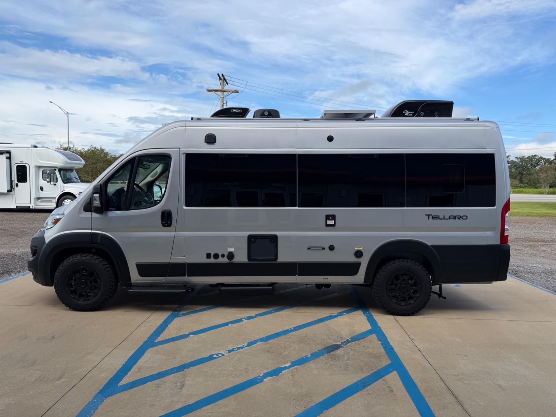 2027 Thor Motor Coach 2027 Thor Motor Coach Tellaro - thumbnail 44