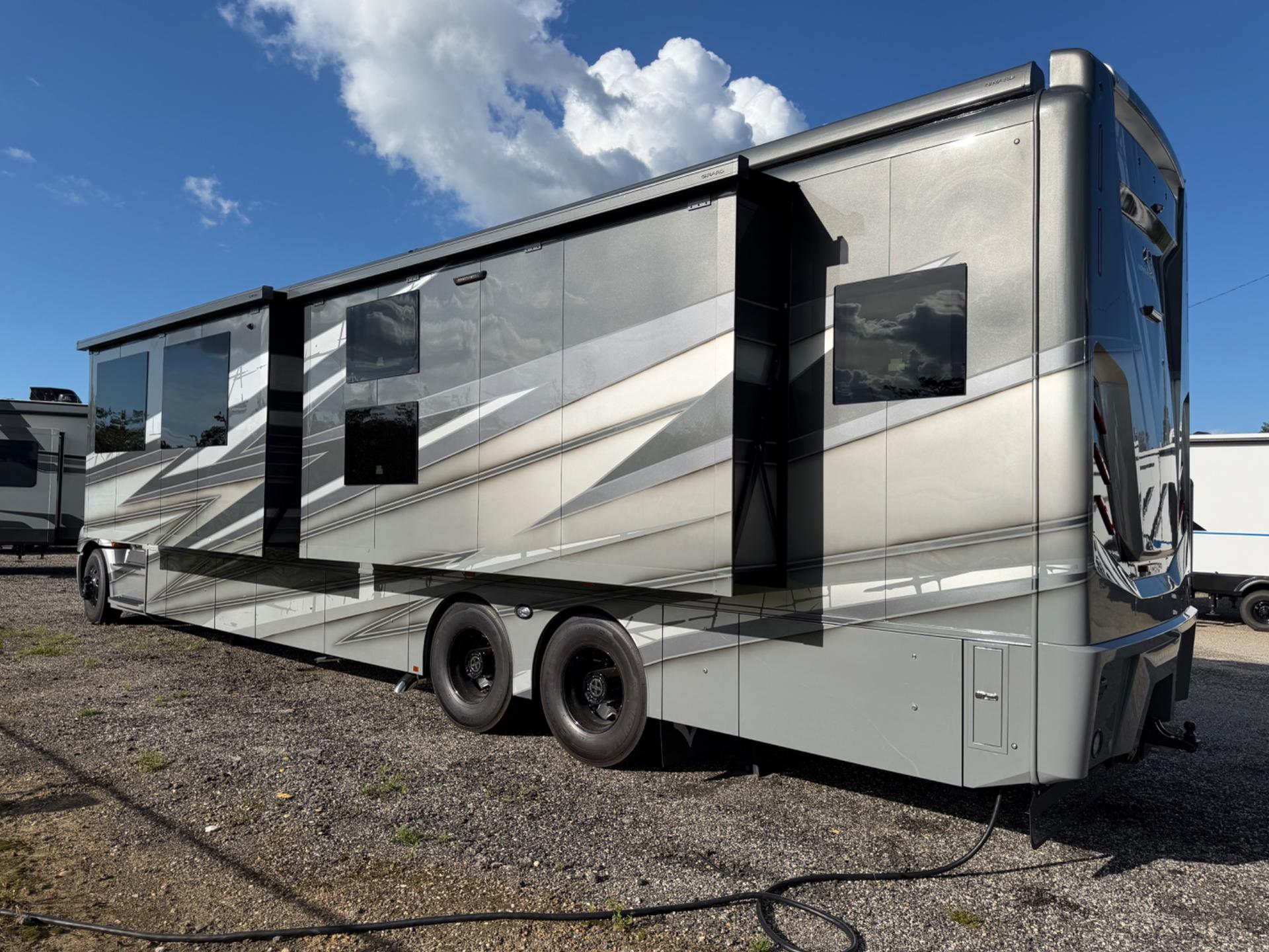 2027 ShowHauler 2027 ShowHauler Adventure - thumbnail 45