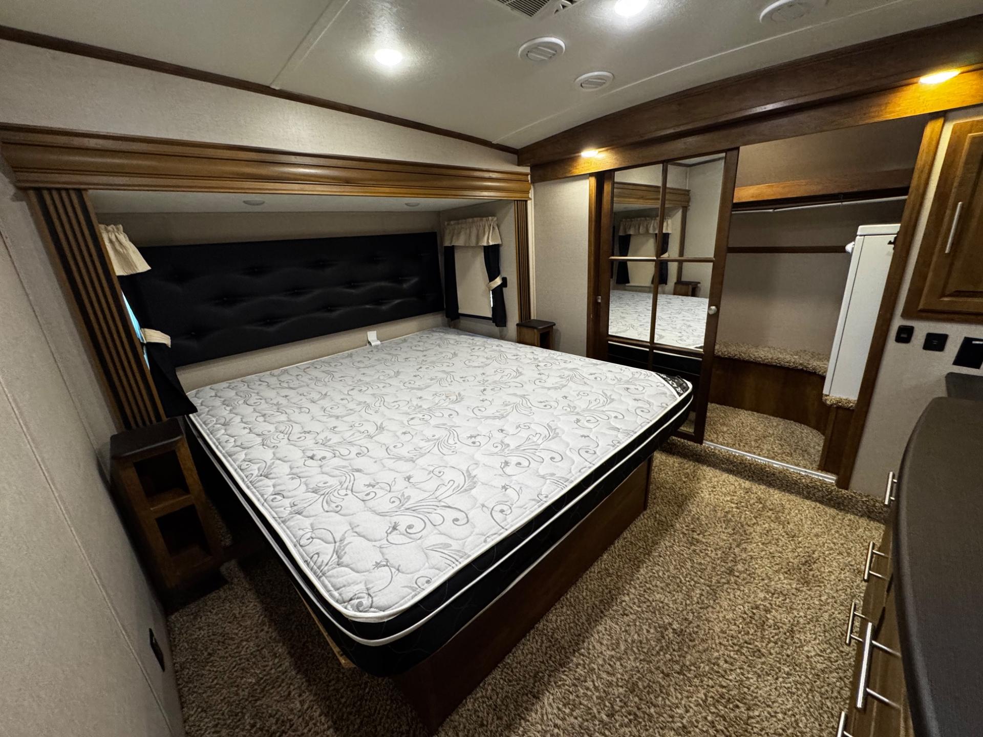 2019 Coachmen 2019 Coachmen Brookstone - thumbnail 19