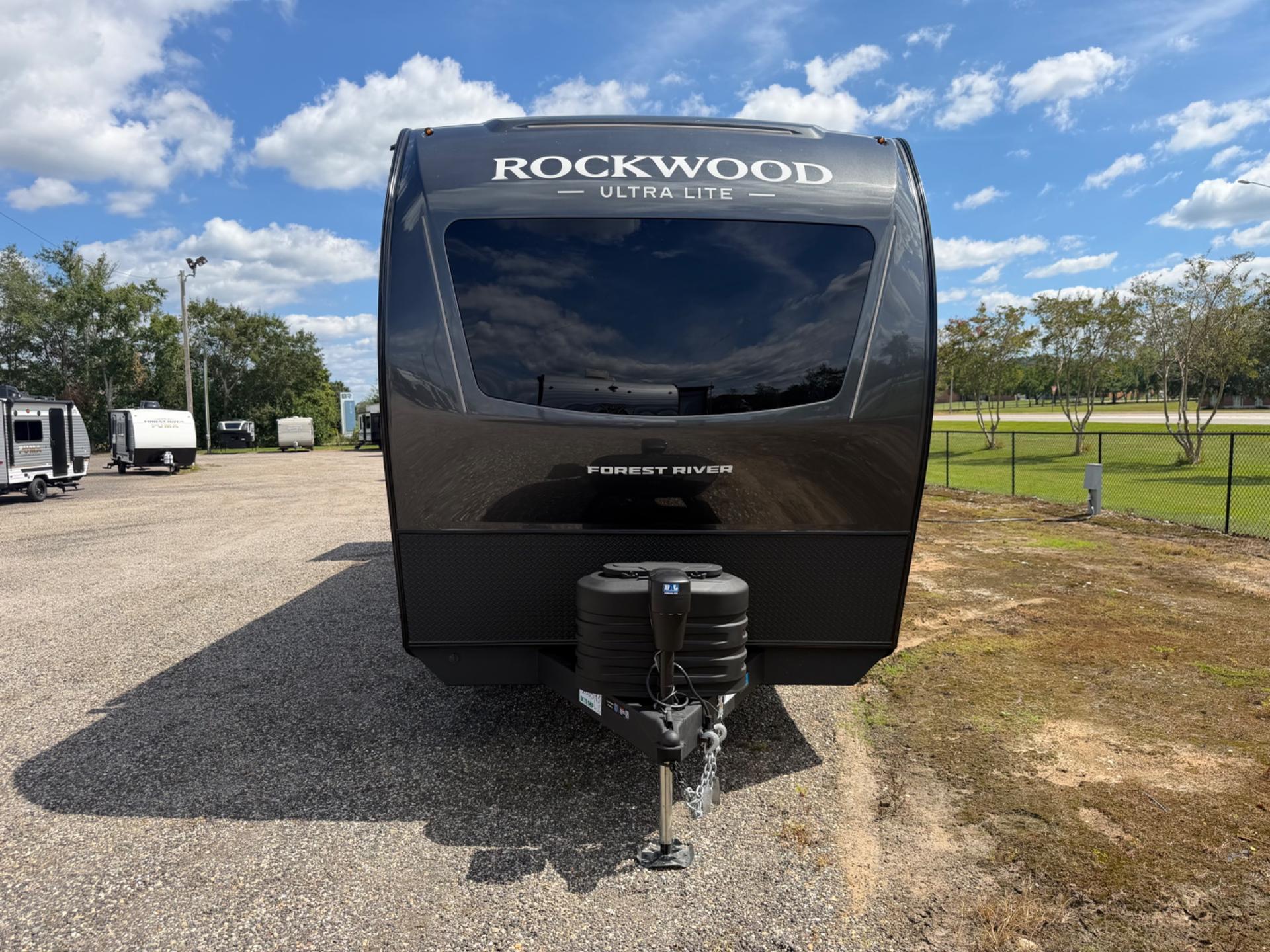 2027 Forest River 2027 Forest River Rockwood Ultra Lite - thumbnail 31