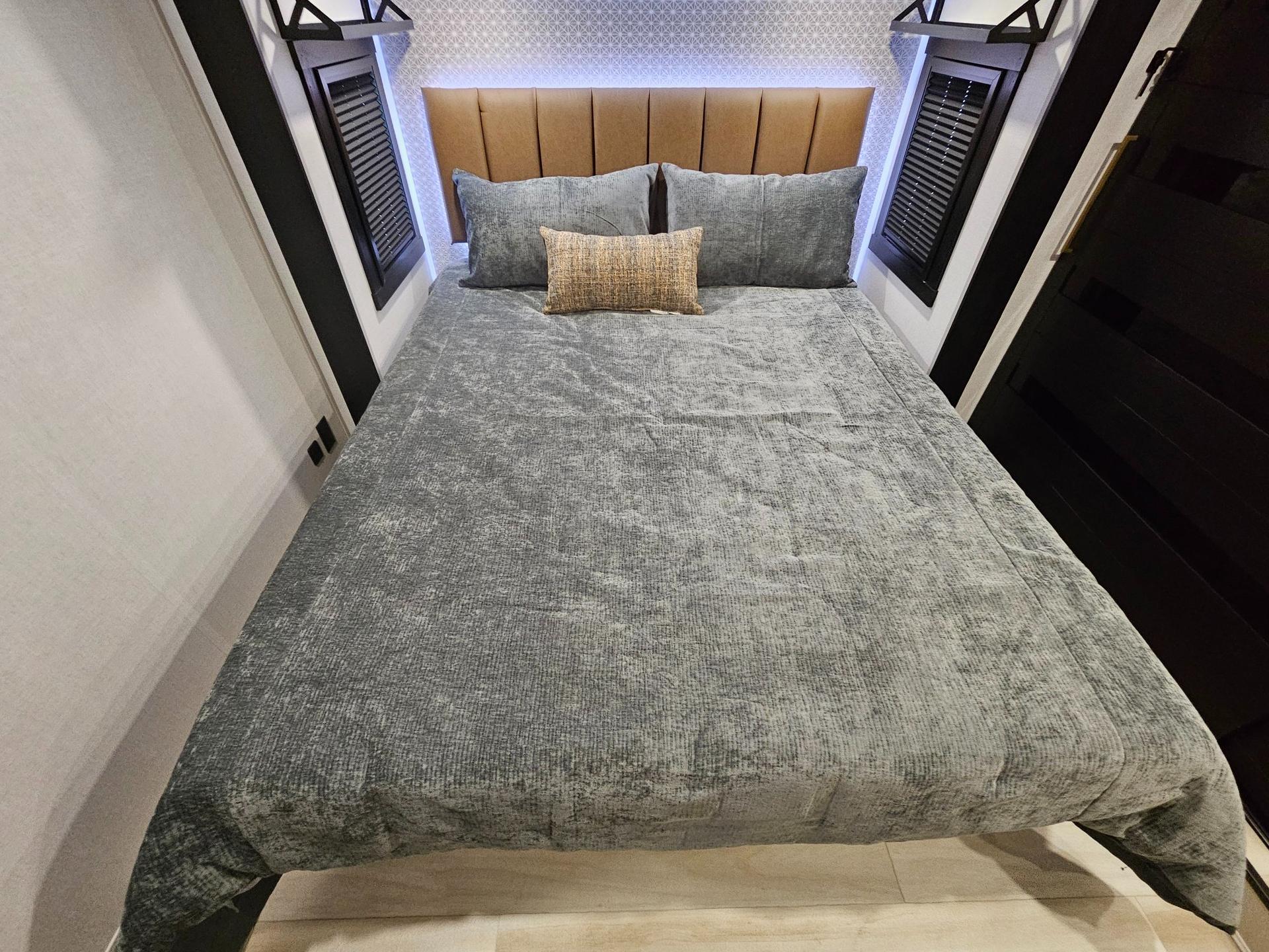 2026 Forest River RV 2026 Forest River RV Wildwood Heritage Glen - thumbnail 53