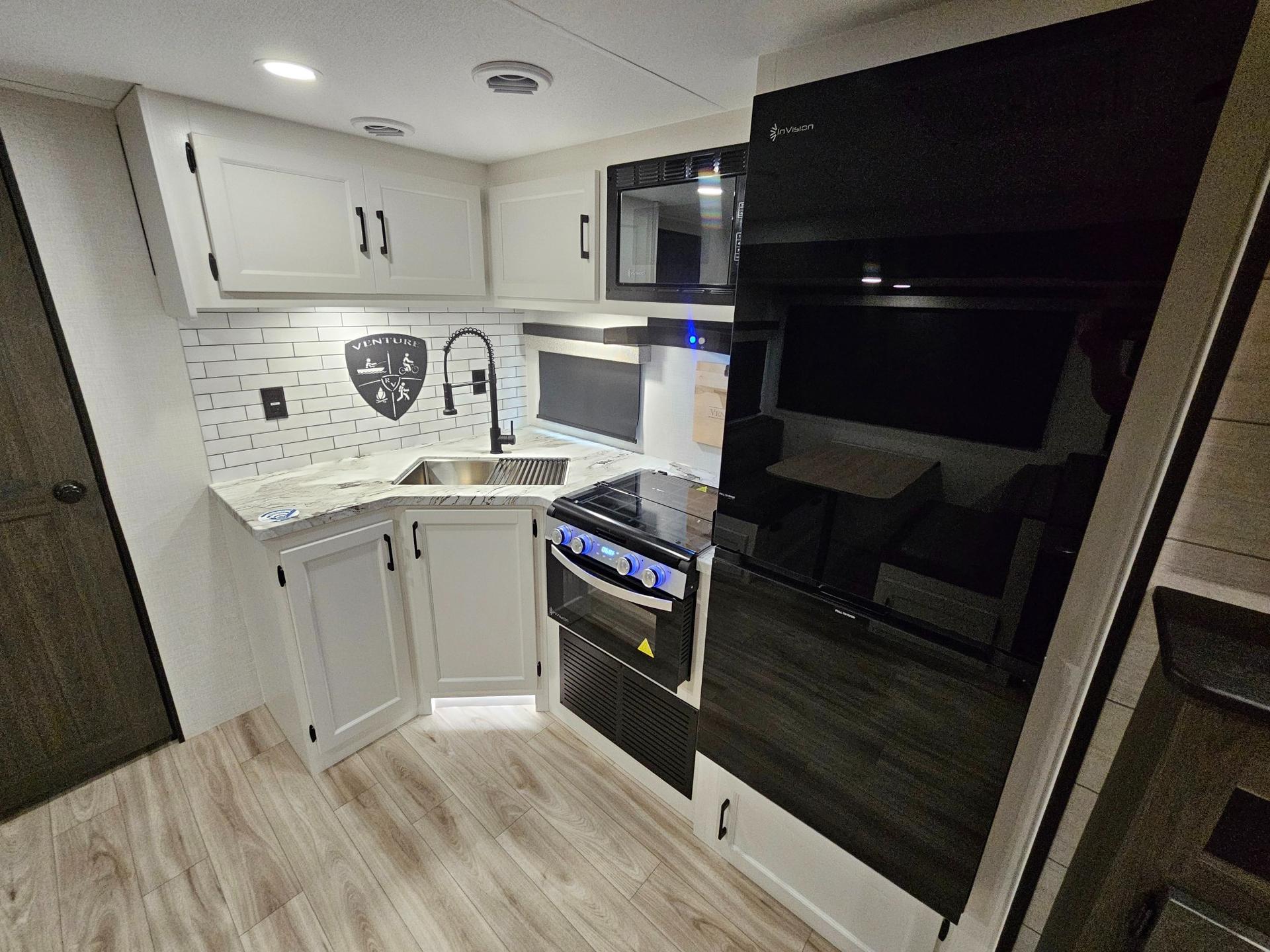 2026 Venture RV 2026 Venture RV Stratus - thumbnail 8