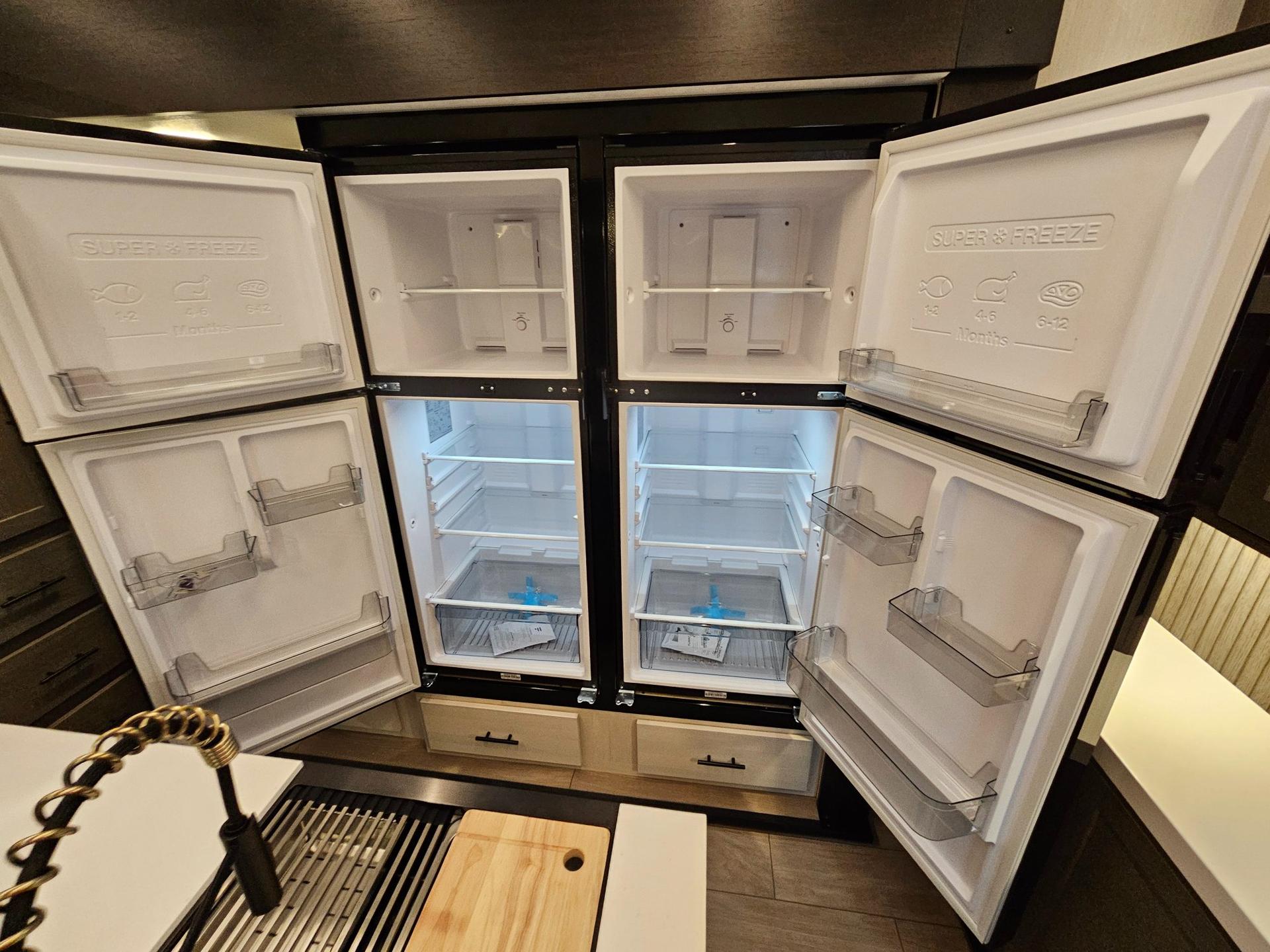 2026 Cherokee 2026 Cherokee Arctic Wolf Suite - thumbnail 13