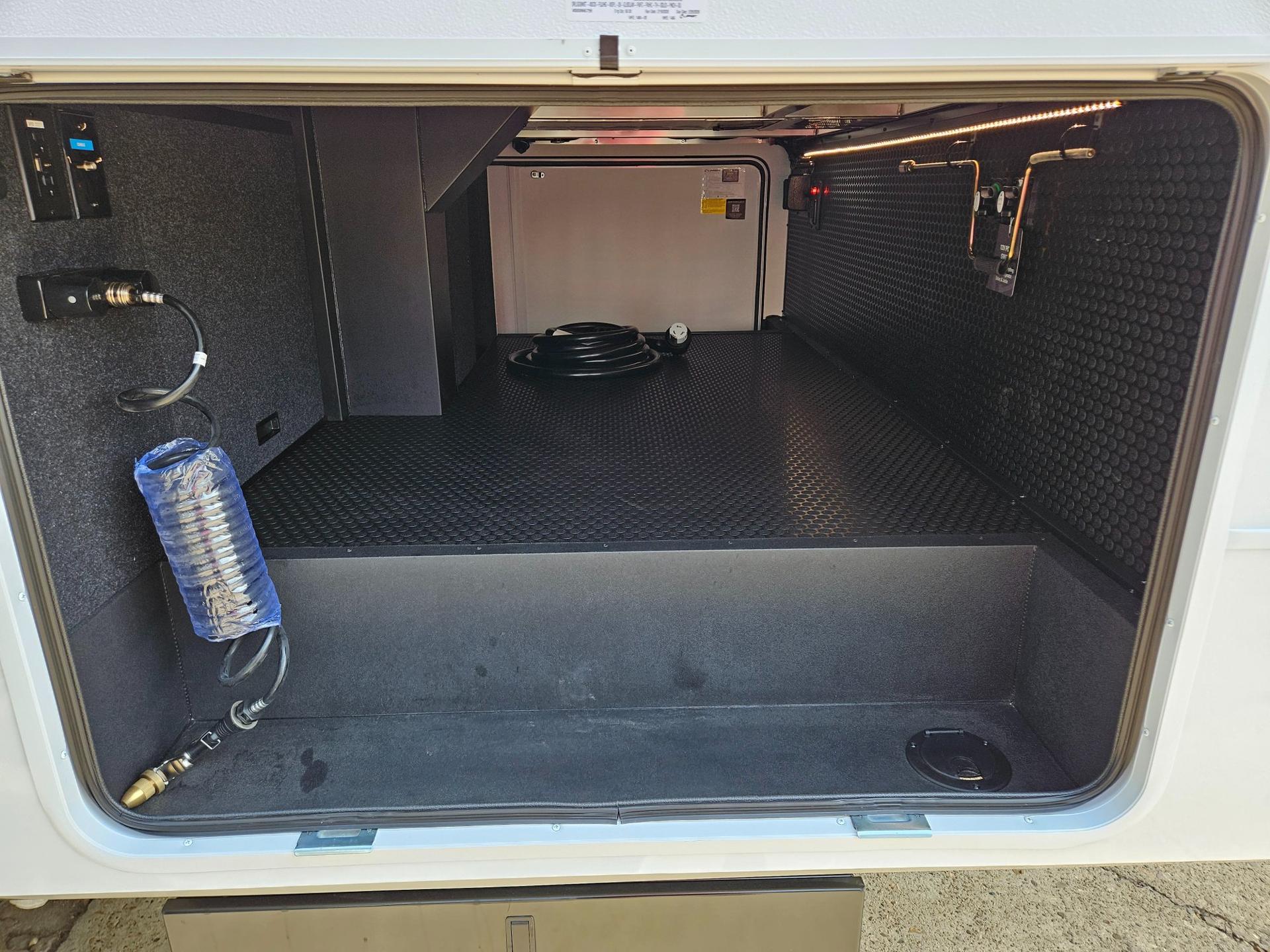 2026 Brinkley RV 2026 Brinkley RV Model Z - thumbnail 26