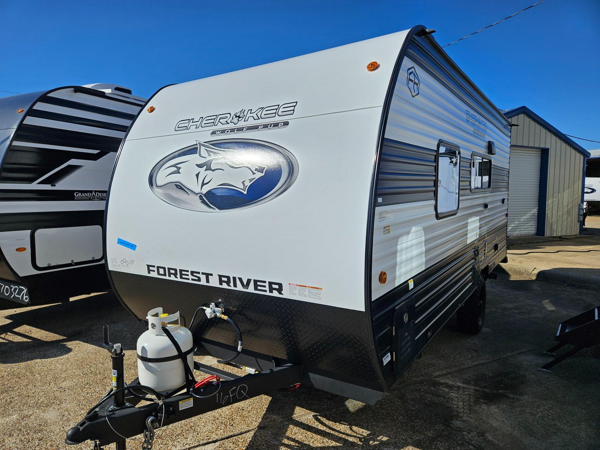 2026 FOREST RIVER 2026 FOREST RIVER Cherokee Wolf Pup - thumbnail 3