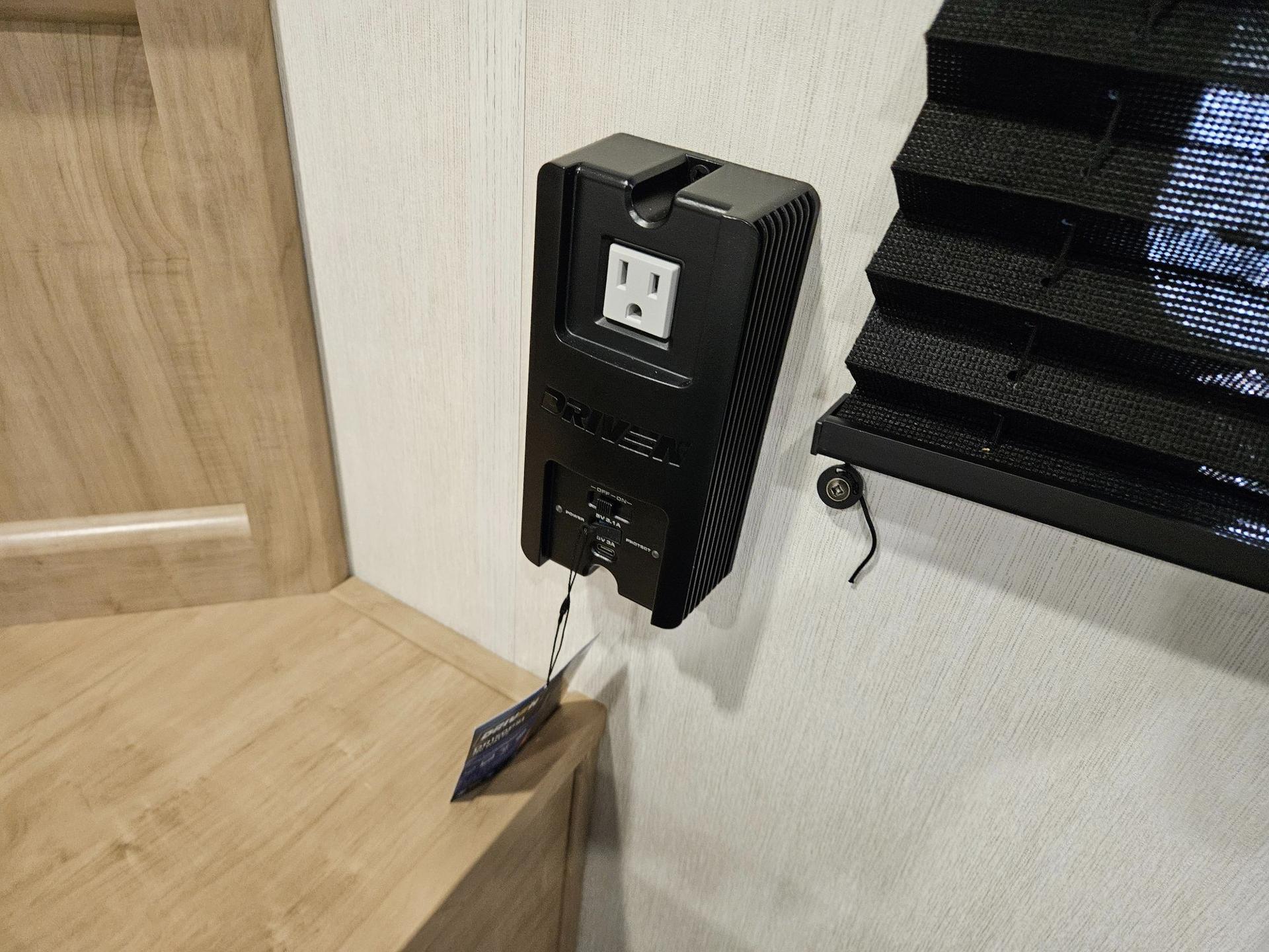 2026 FOREST RIVER 2026 FOREST RIVER Cherokee Wolf Pup - thumbnail 13