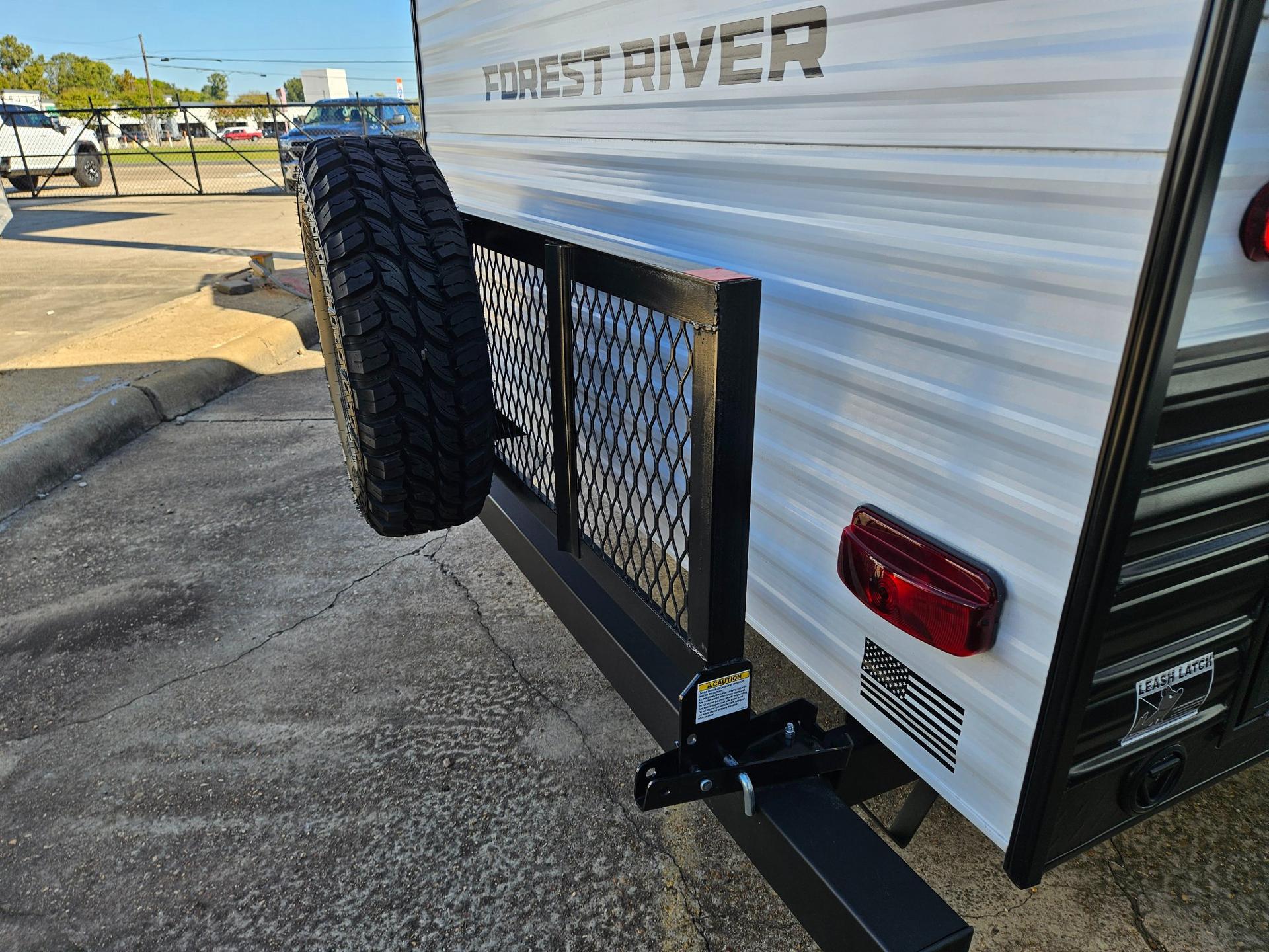 2026 FOREST RIVER 2026 FOREST RIVER Cherokee Wolf Pup - thumbnail 24