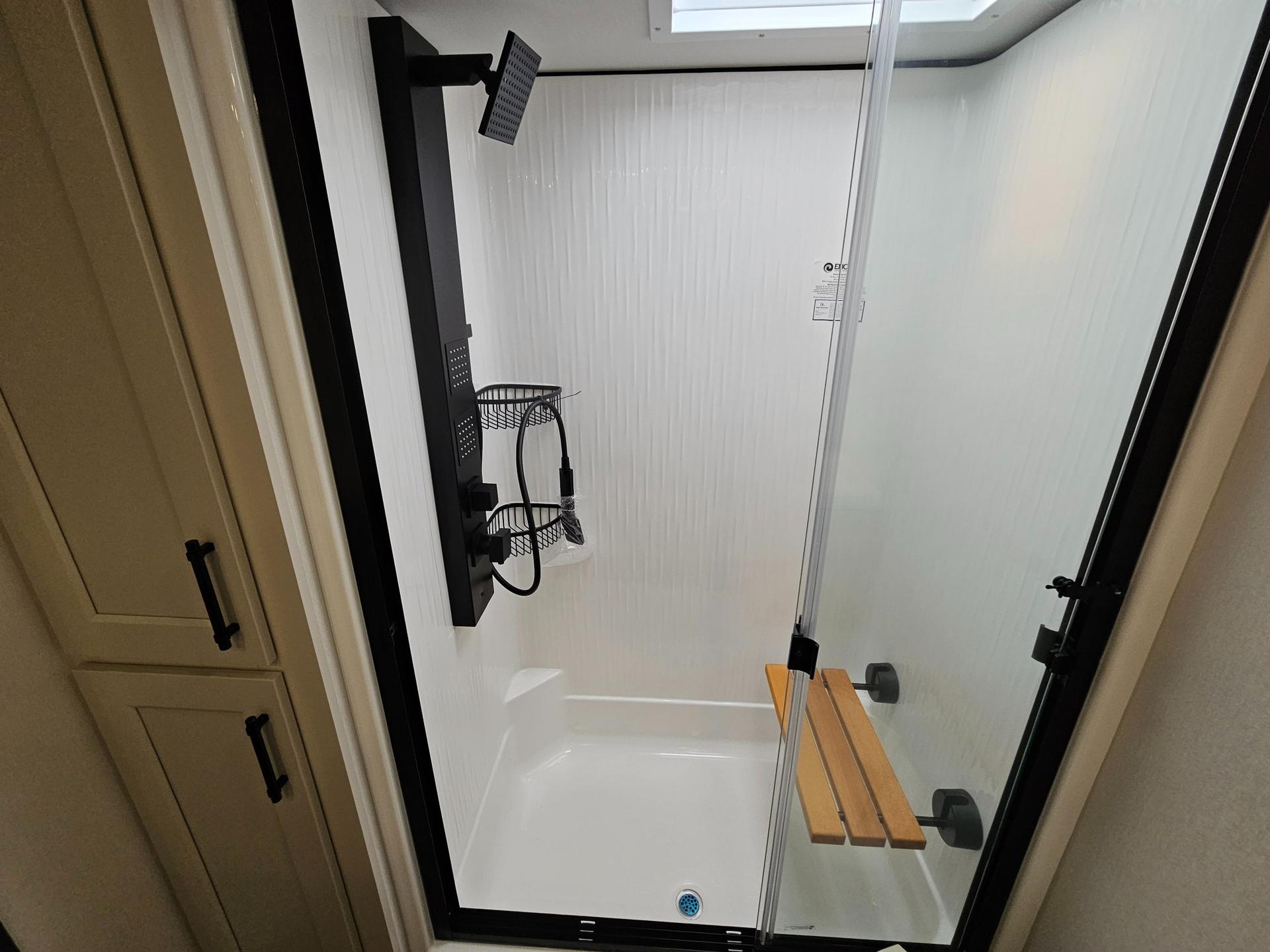 2026 Grand Design 2026 Grand Design Solitude - thumbnail 31