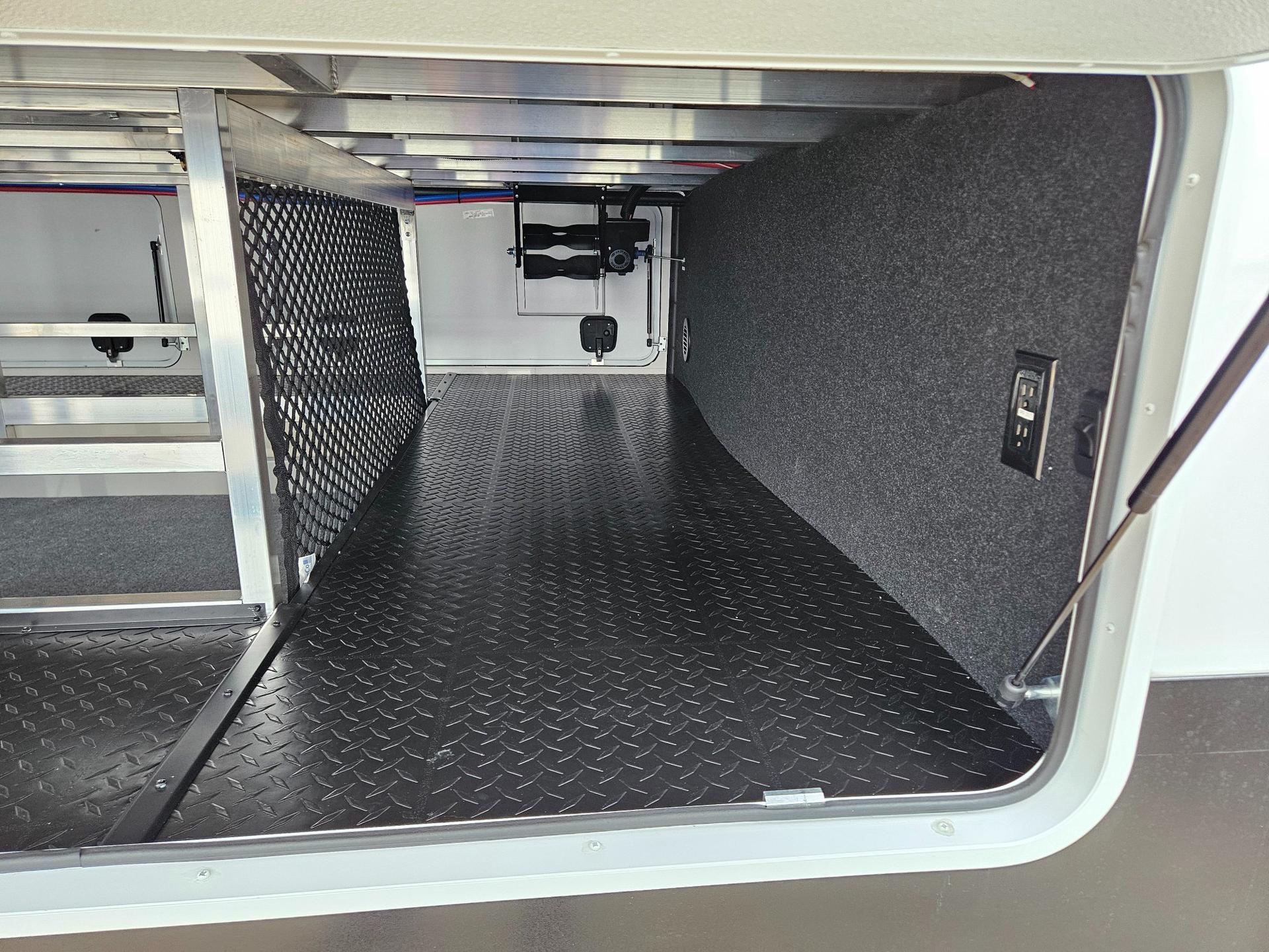 2026 Grand Design 2026 Grand Design Solitude - thumbnail 39