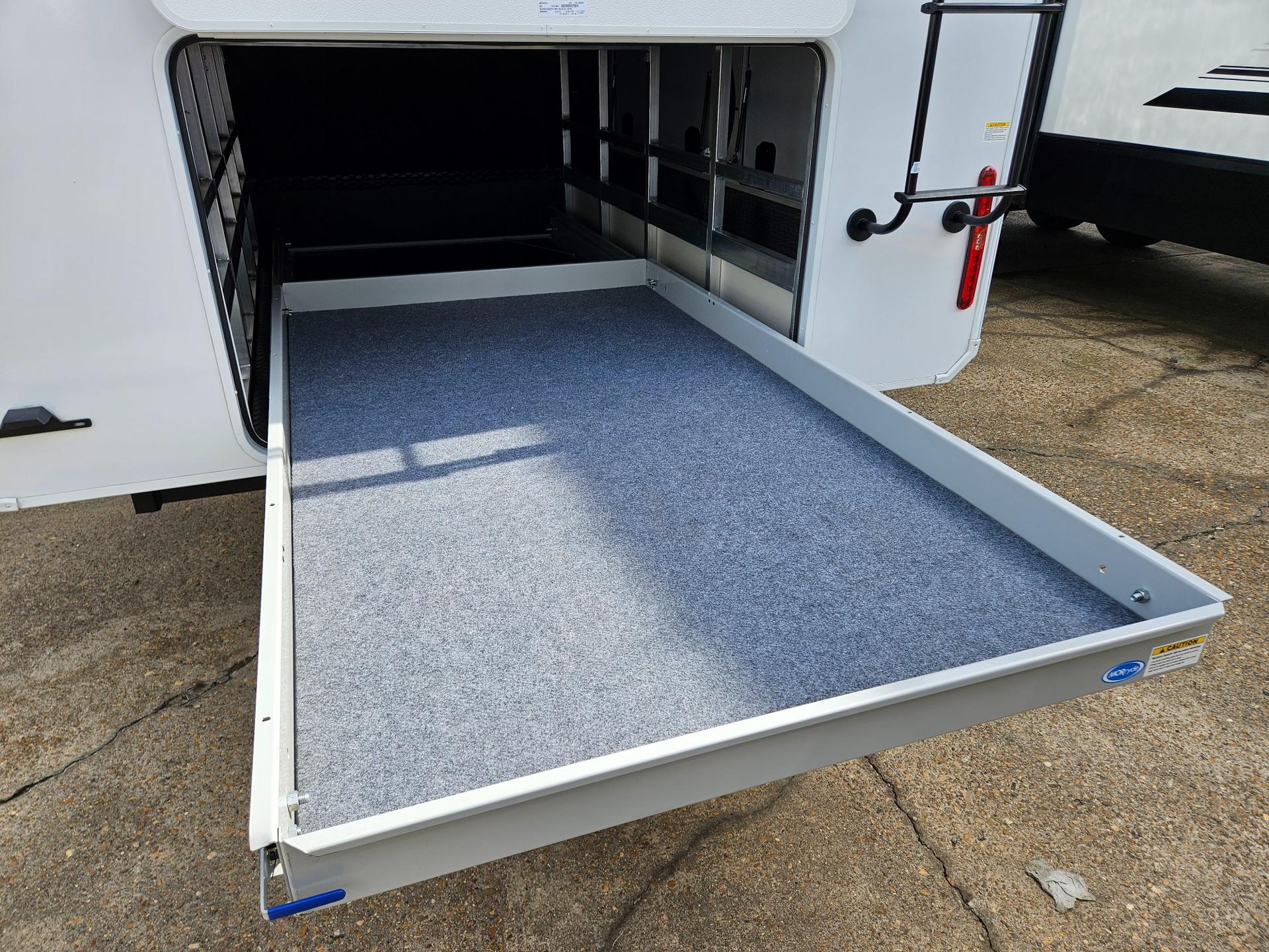 2026 Grand Design 2026 Grand Design Solitude - thumbnail 40