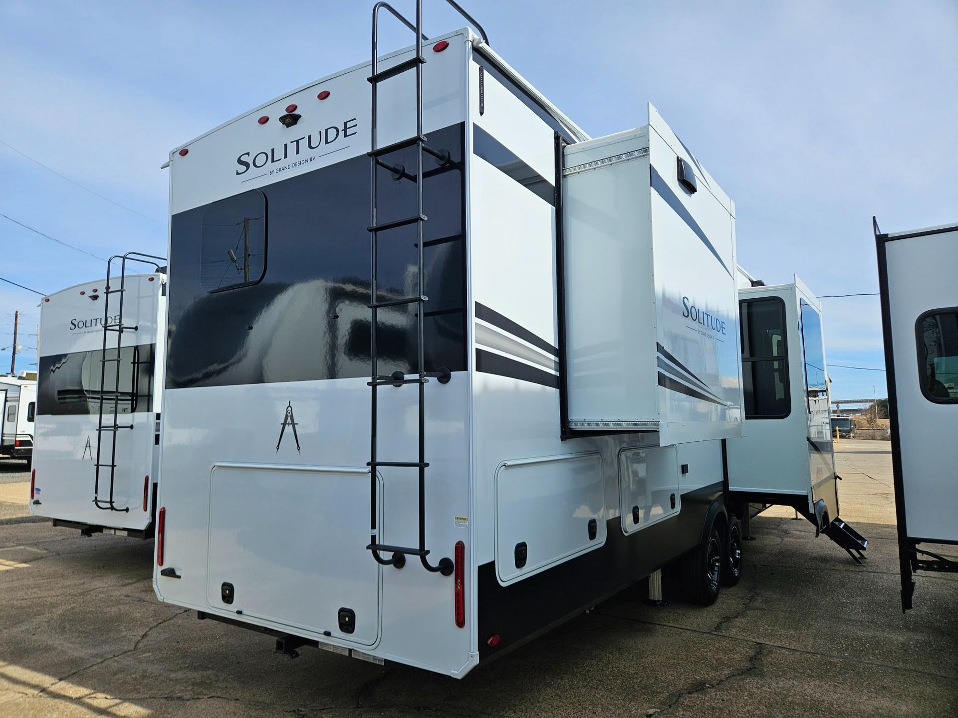 2026 Grand Design 2026 Grand Design Solitude - thumbnail 43