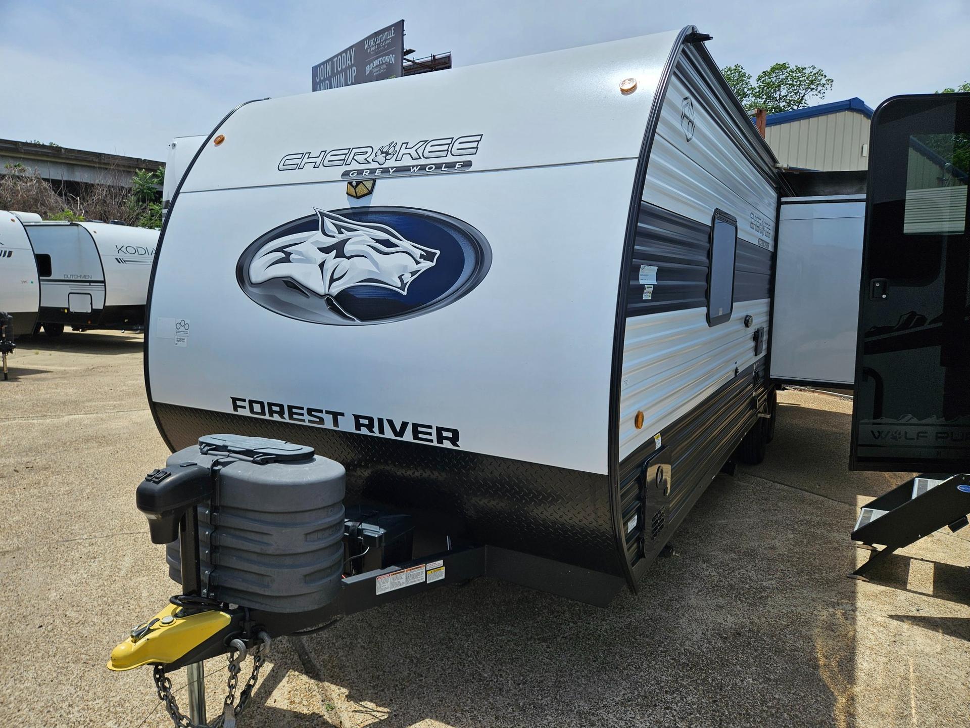 2025 Forest River 2025 Forest River Cherokee Grey Wolf - thumbnail 3