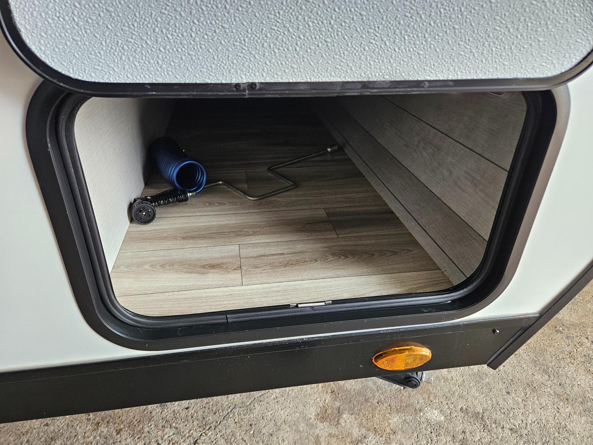 2026 Venture RV 2026 Venture RV SportTrek Edition STINGER - thumbnail 18