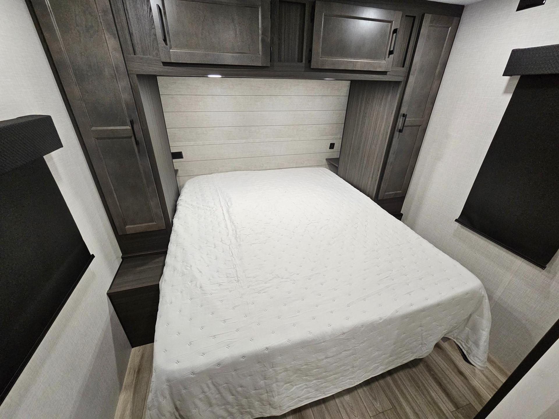 2026 Venture RV 2026 Venture RV SportTrek Stinger Lite - thumbnail 12