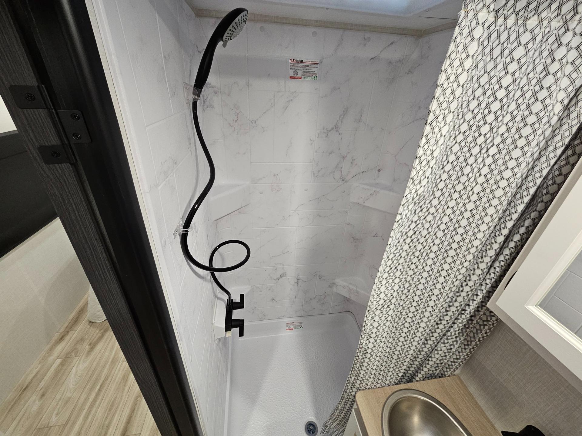 2026 Venture RV 2026 Venture RV SportTrek Stinger Lite - thumbnail 16