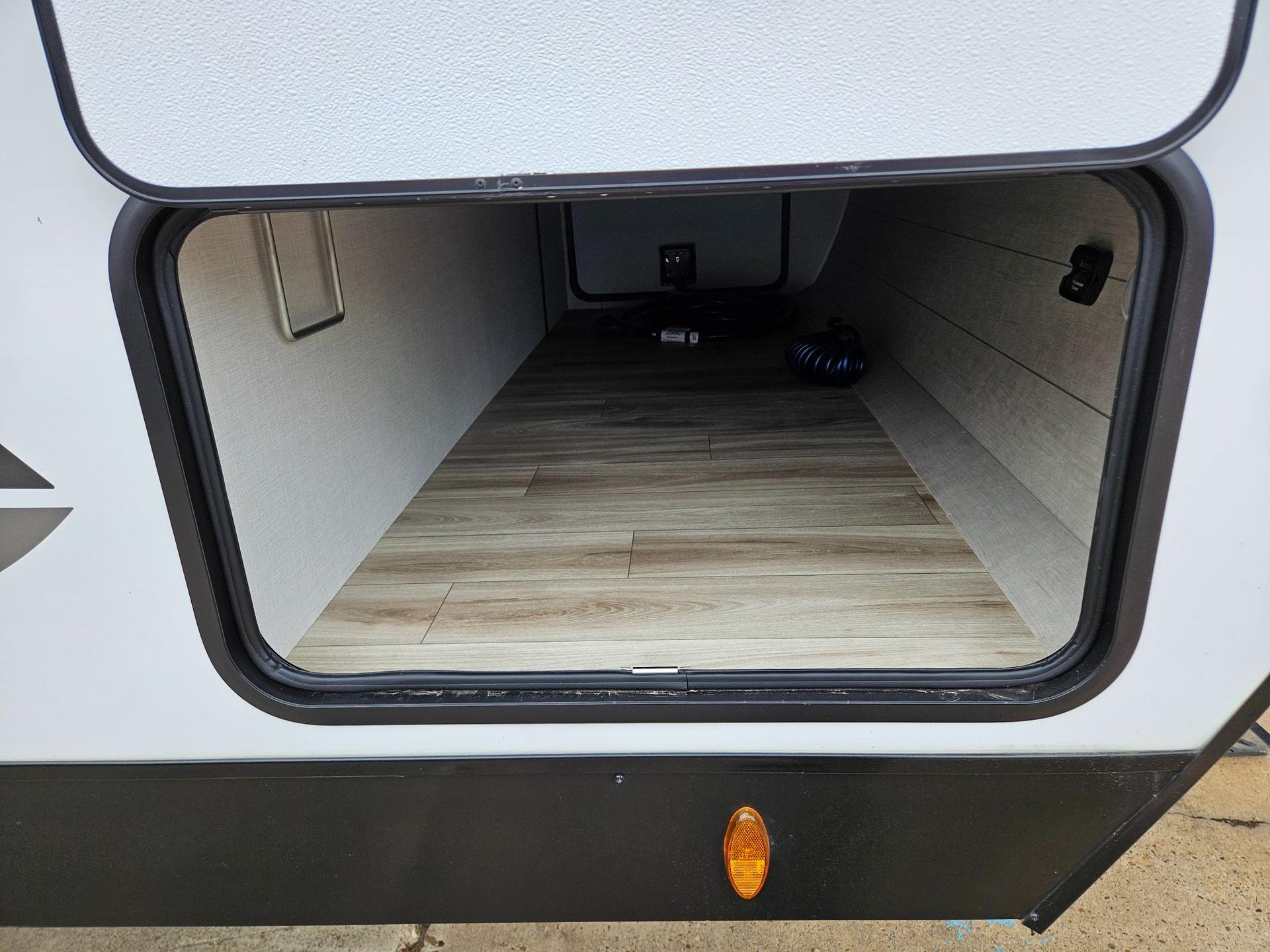 2026 Venture RV 2026 Venture RV SportTrek Touring Edition - thumbnail 24