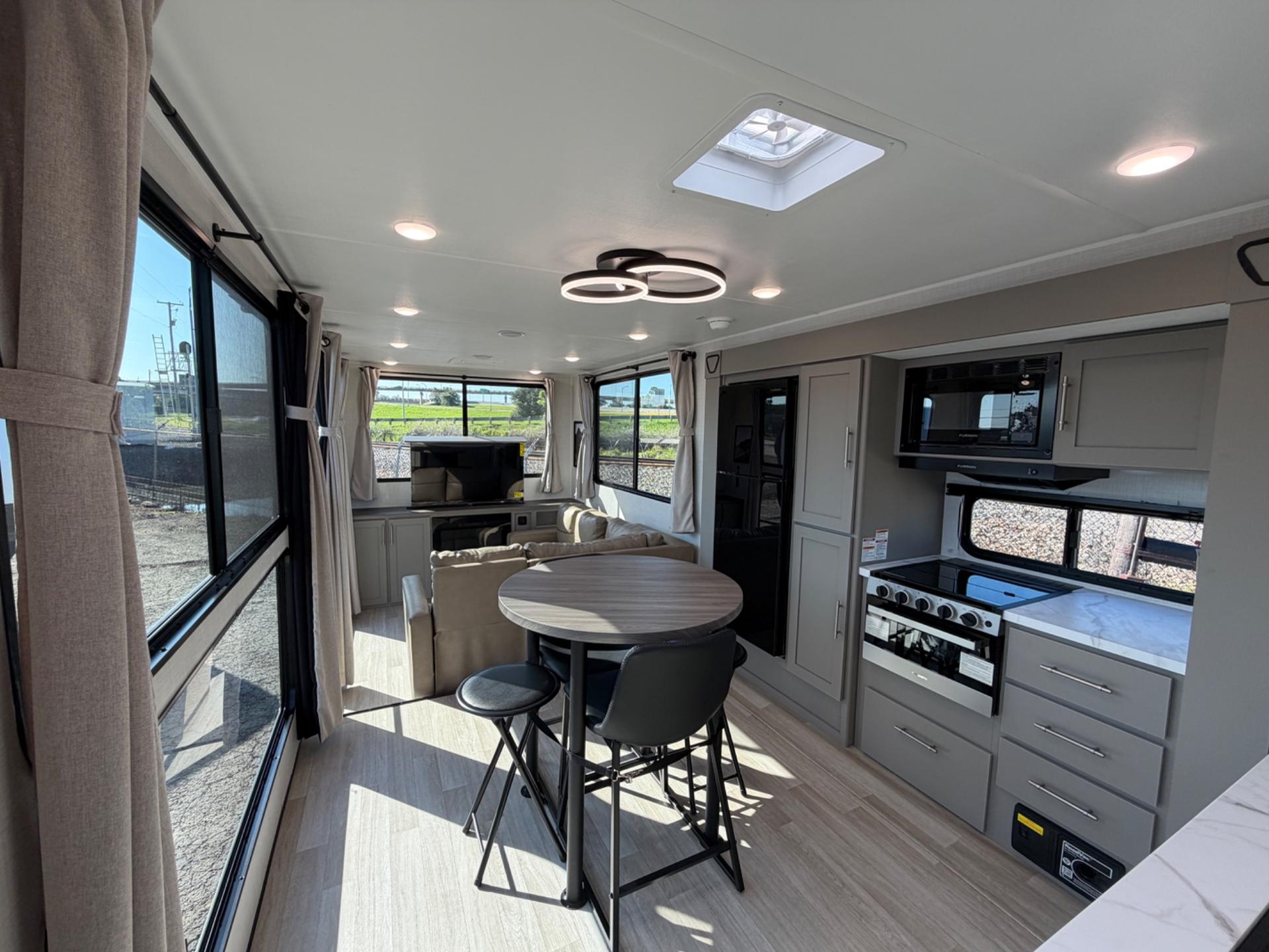 2027 Keystone RV 2027 Keystone RV Hideout - thumbnail 7