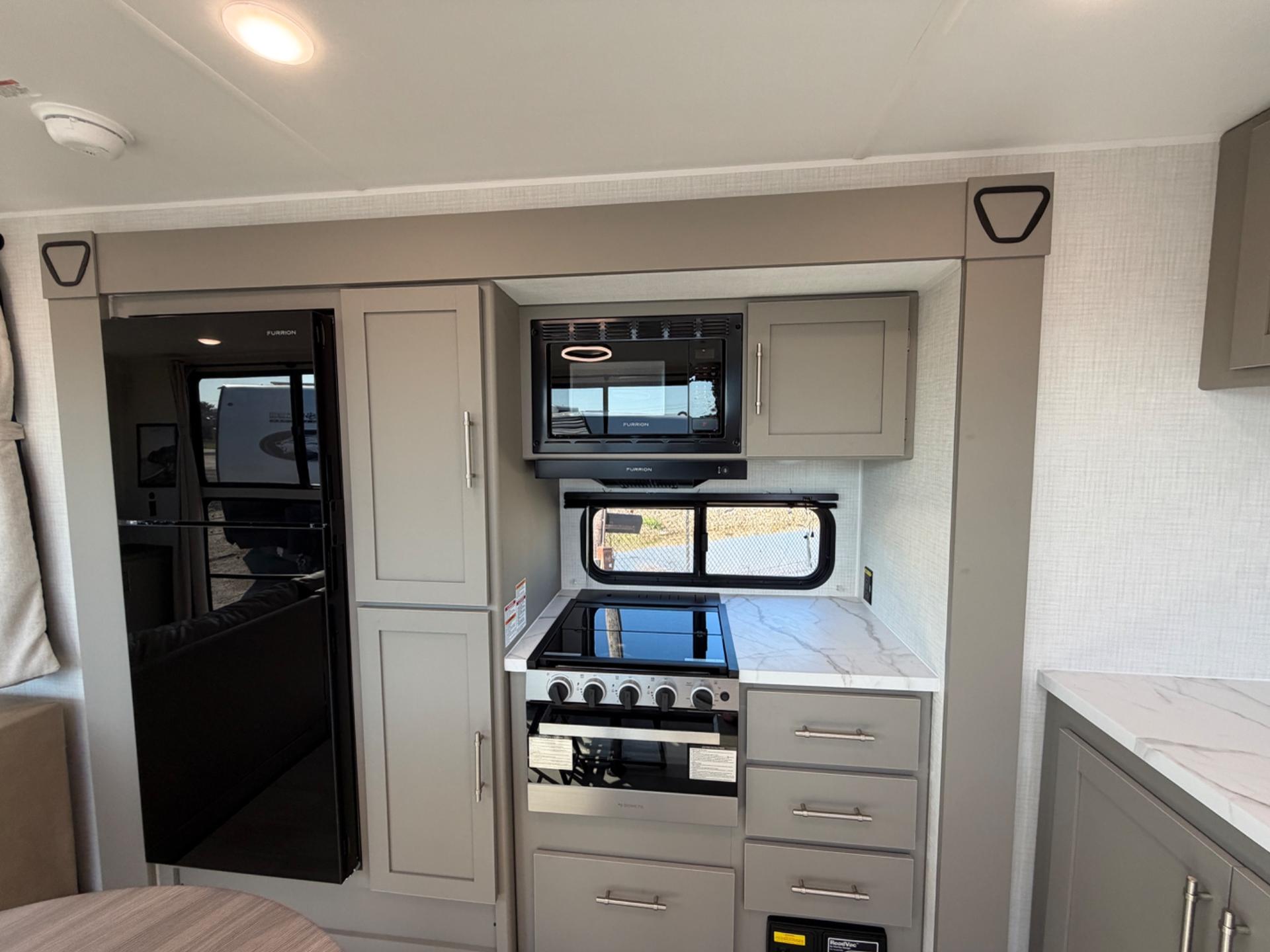 2027 Keystone RV 2027 Keystone RV Hideout - thumbnail 13