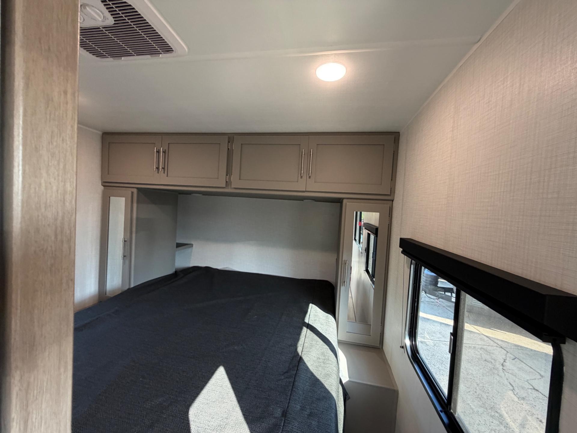 2027 Keystone RV 2027 Keystone RV Hideout - thumbnail 18