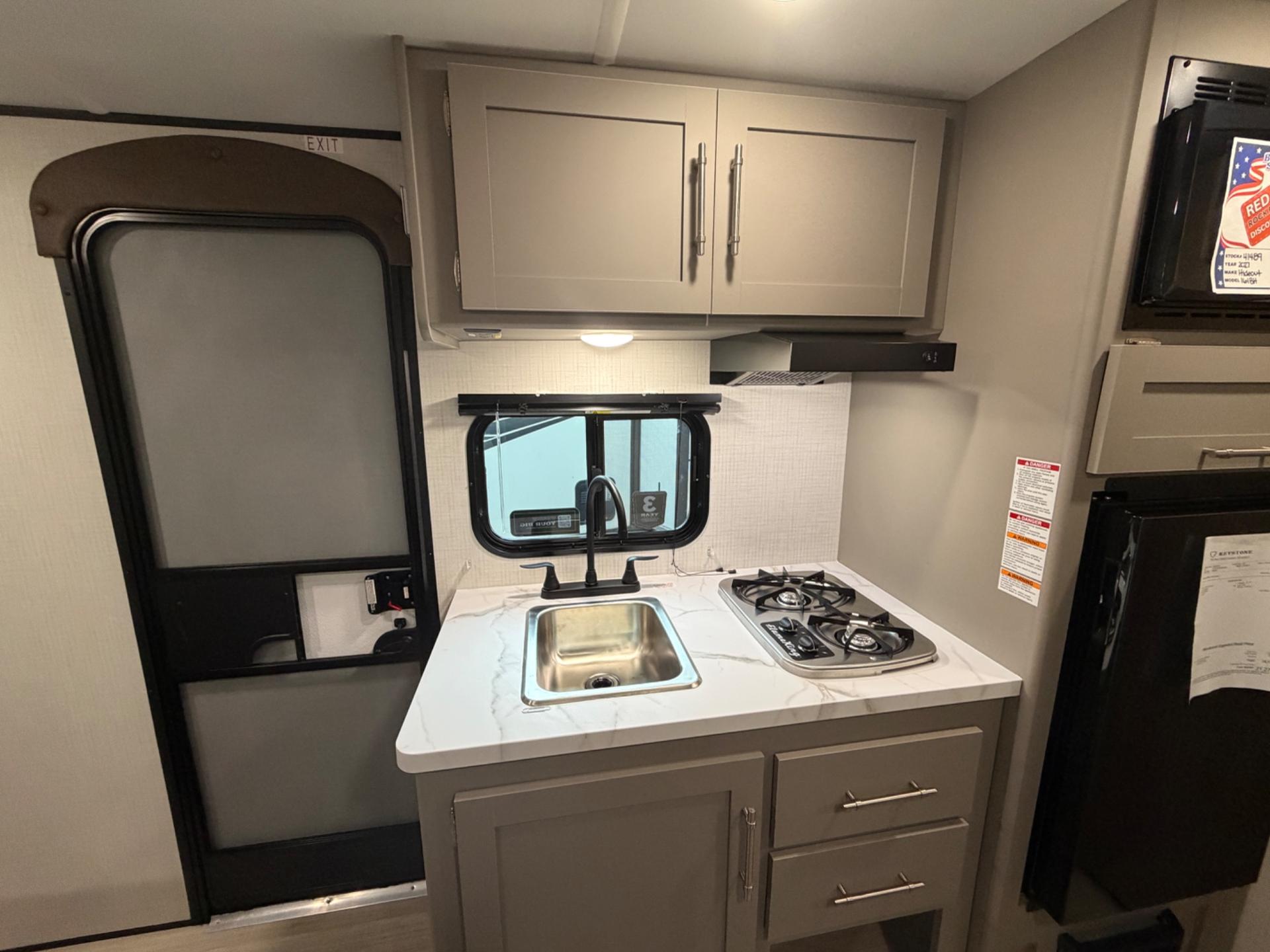 2027 Keystone RV 2027 Keystone RV Hideout - thumbnail 7