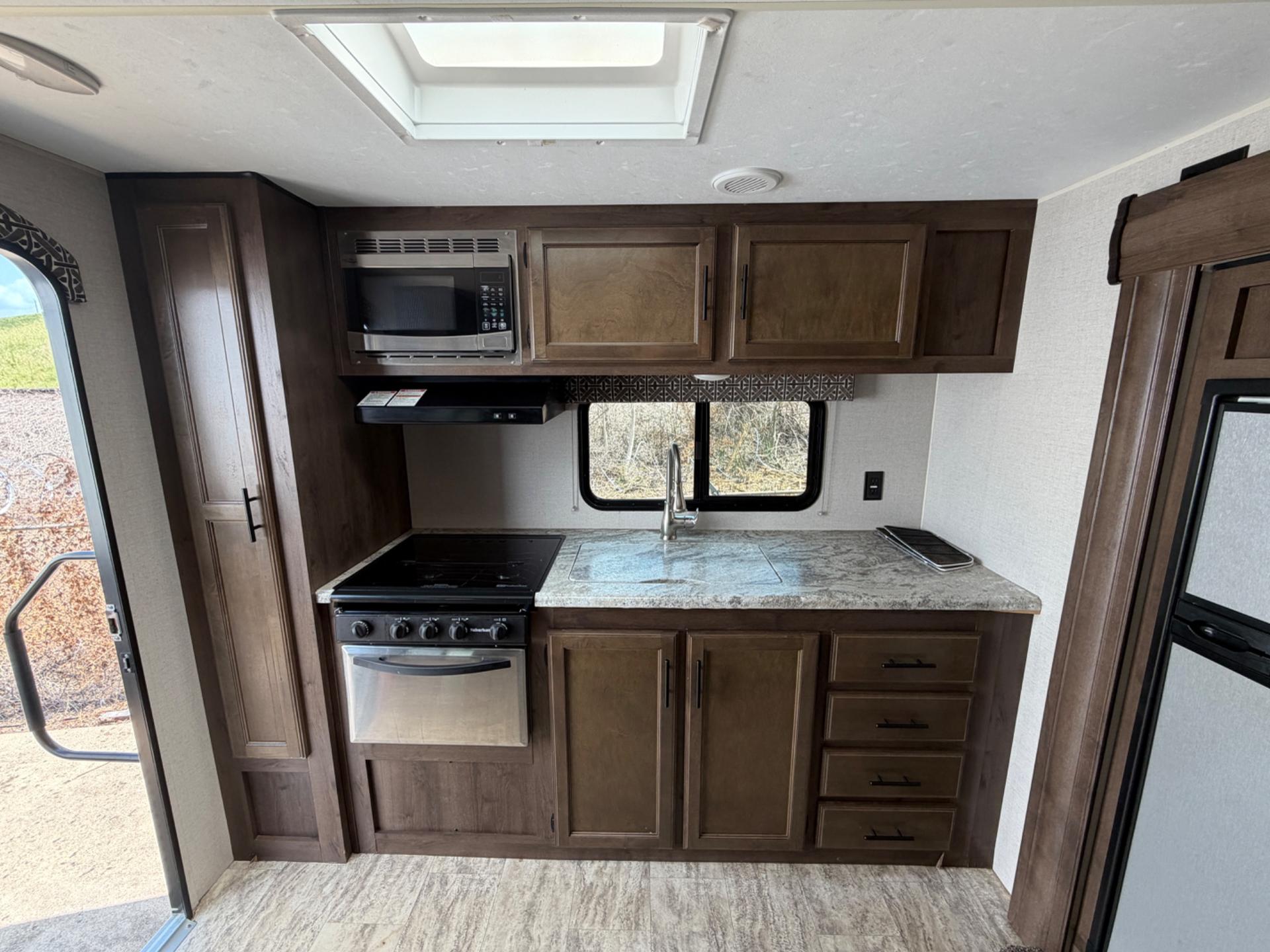2018 K-Z 2018 K-Z KZ RV - thumbnail 5