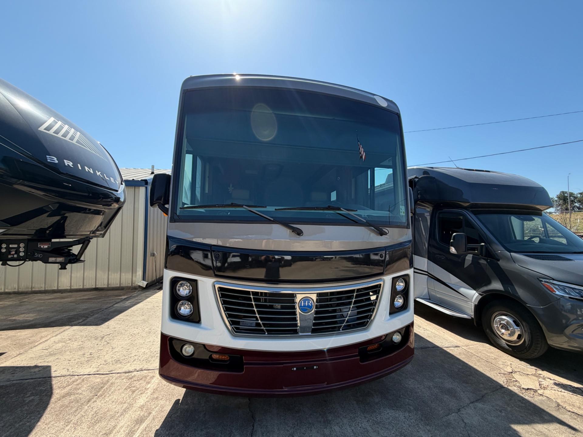 2018 Holiday Rambler Vacationer 36F