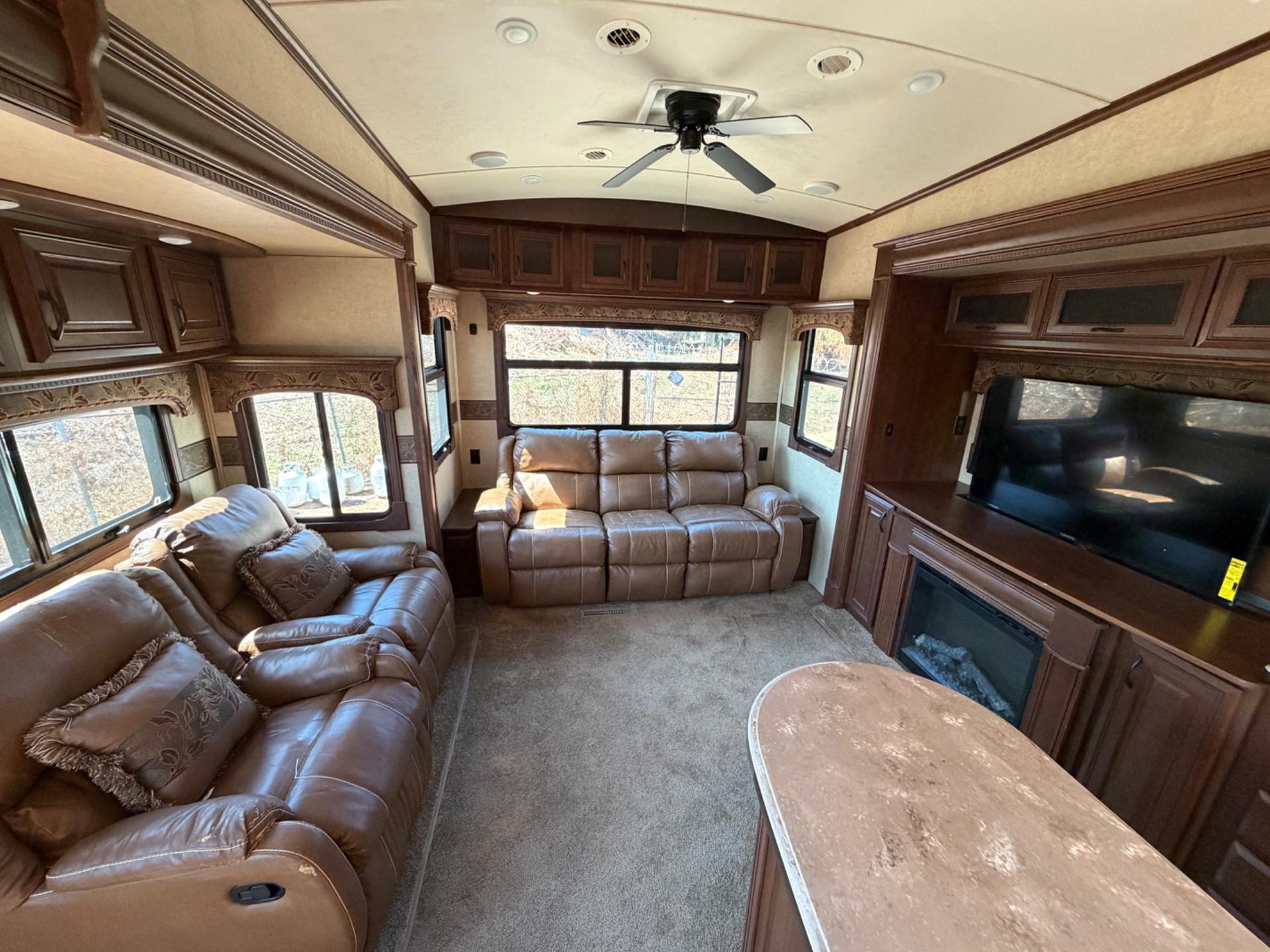 2015 Jayco 2015 Jayco Pinnacle - thumbnail 7