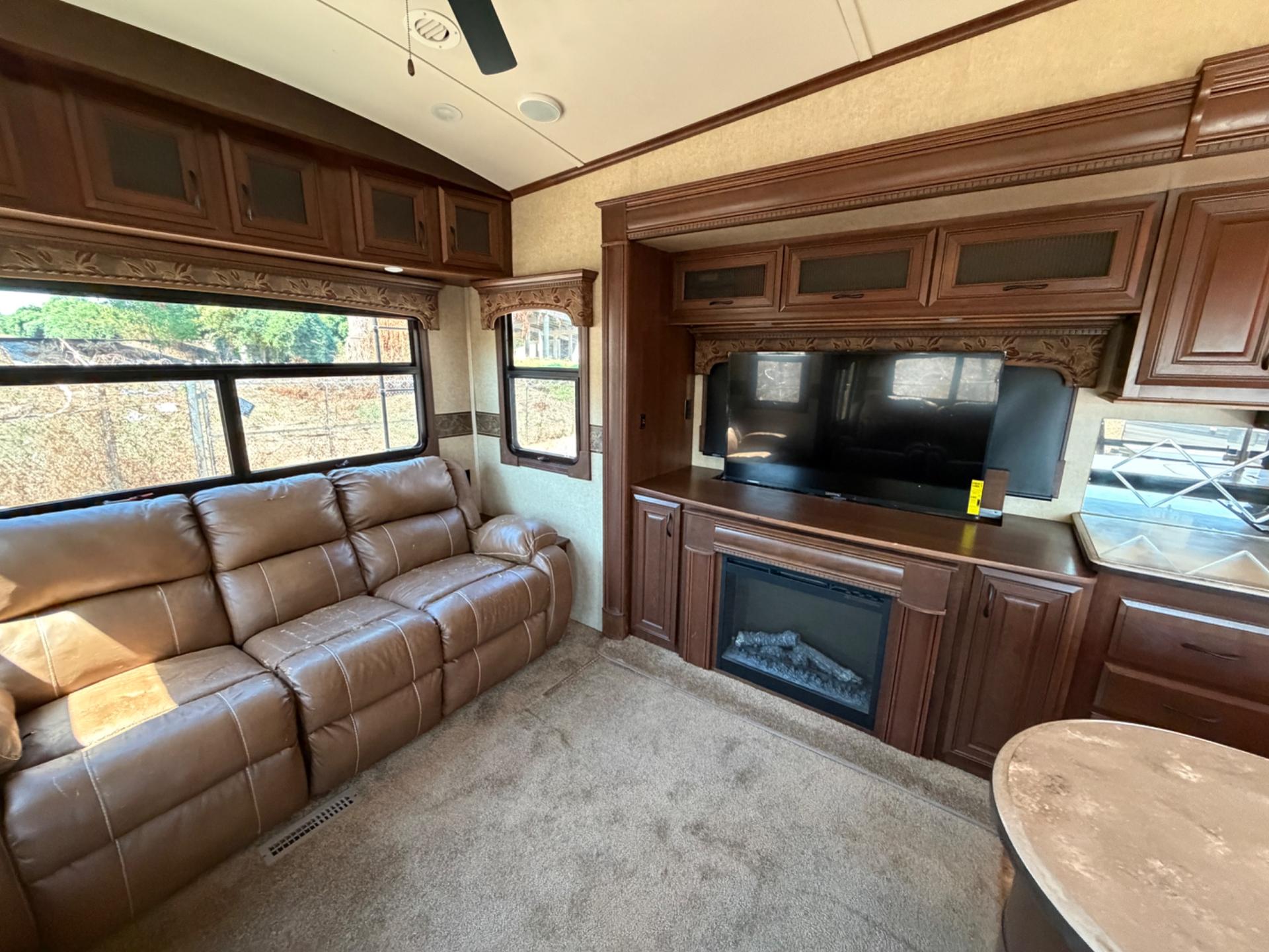 2015 Jayco 2015 Jayco Pinnacle - thumbnail 8