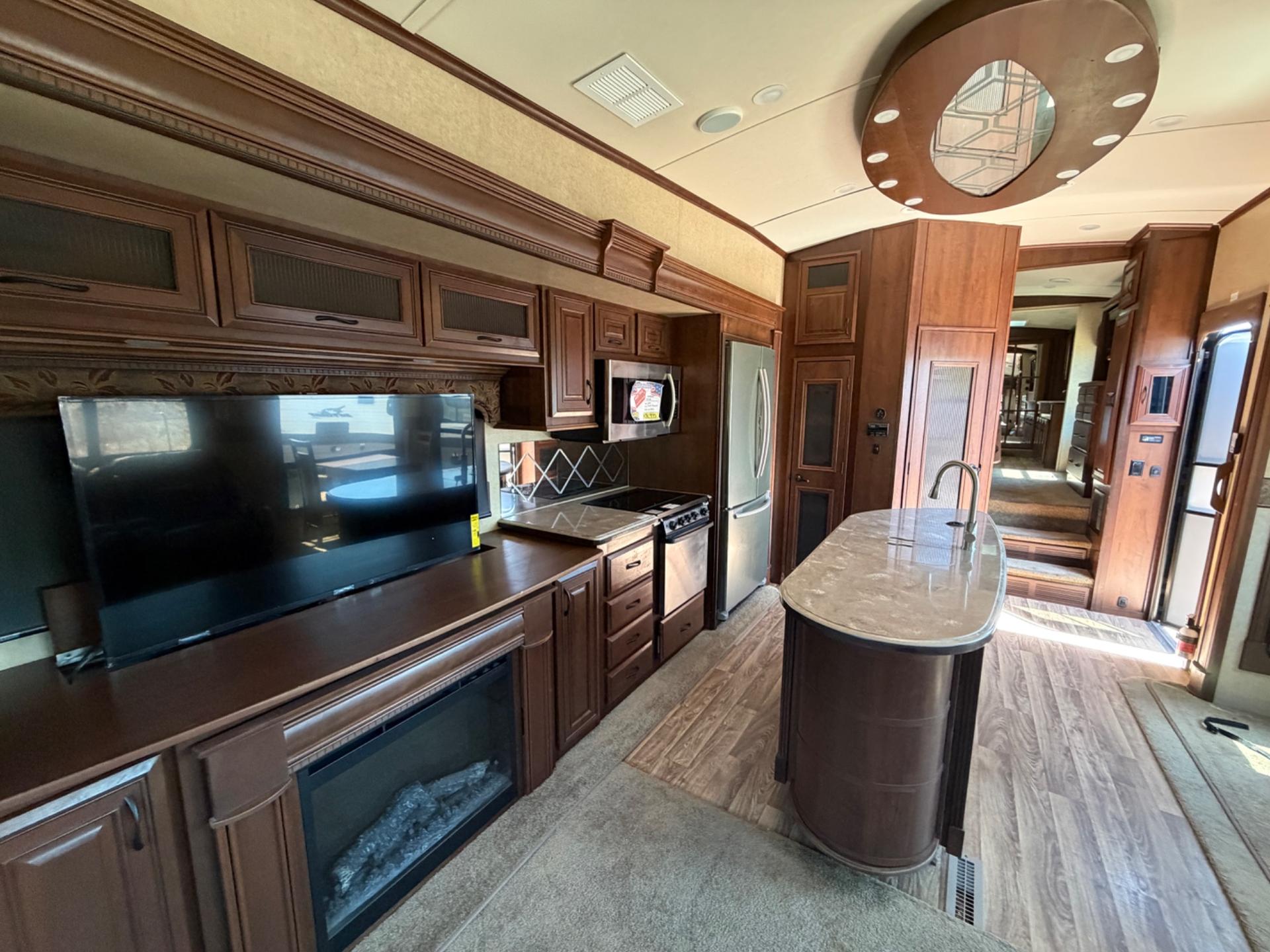 2015 Jayco 2015 Jayco Pinnacle - thumbnail 9