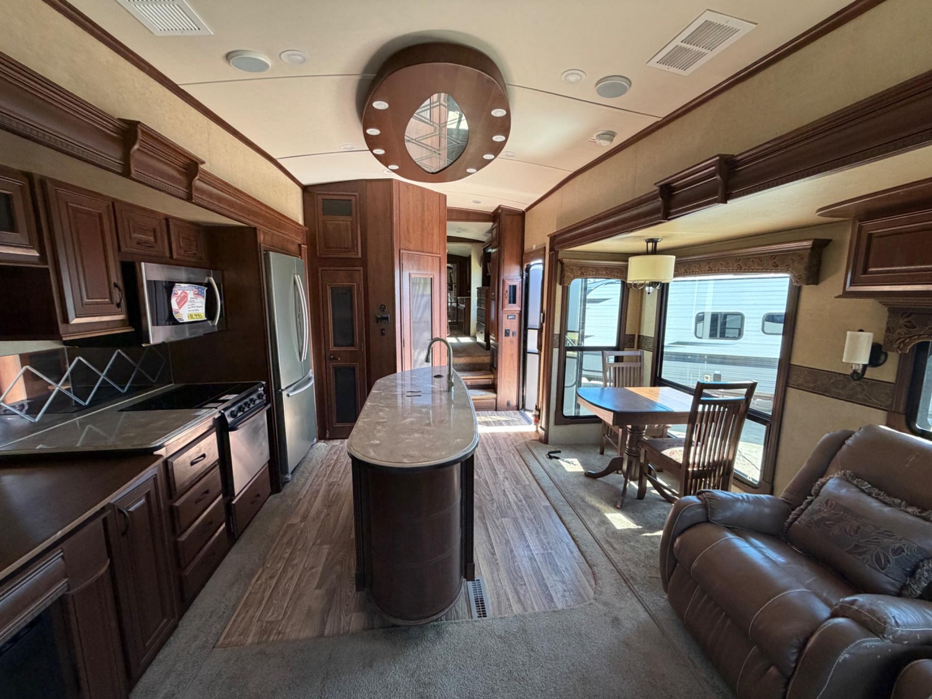 2015 Jayco 2015 Jayco Pinnacle - thumbnail 10
