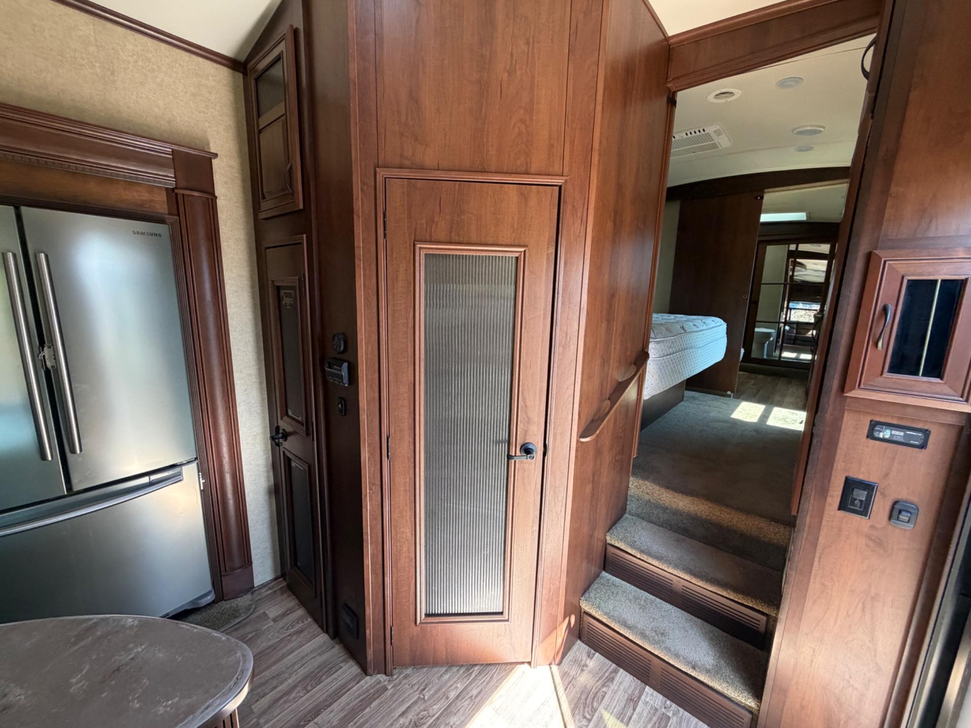 2015 Jayco 2015 Jayco Pinnacle - thumbnail 14