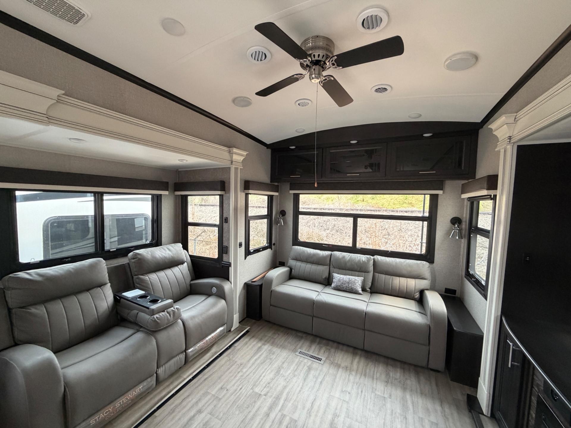 2021 Jayco 2021 Jayco Pinnacle - thumbnail 8