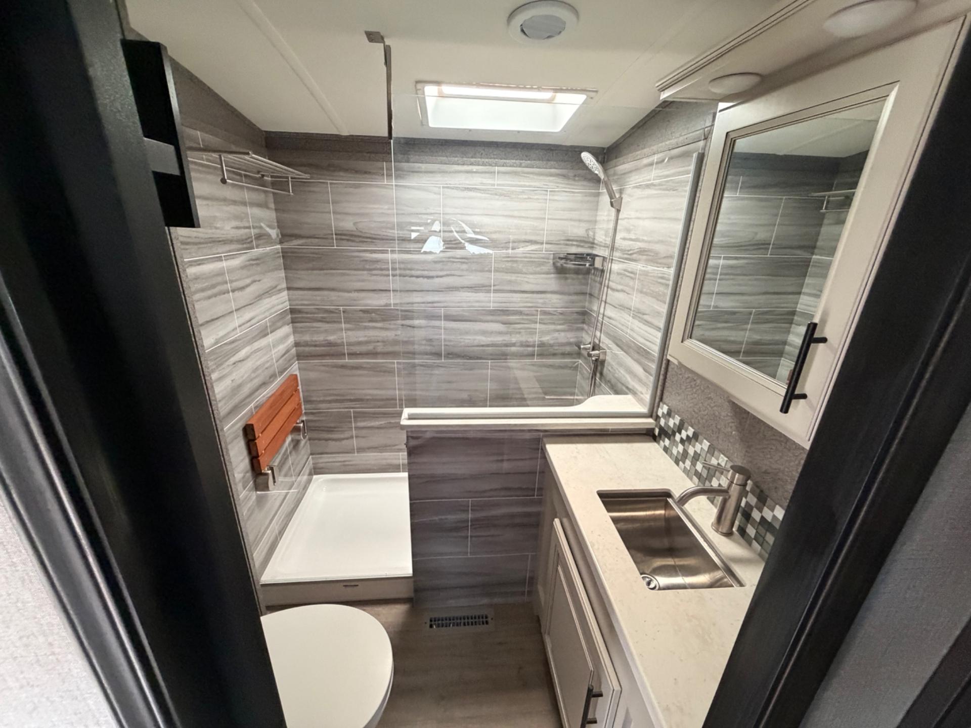 2021 Jayco 2021 Jayco Pinnacle - thumbnail 13