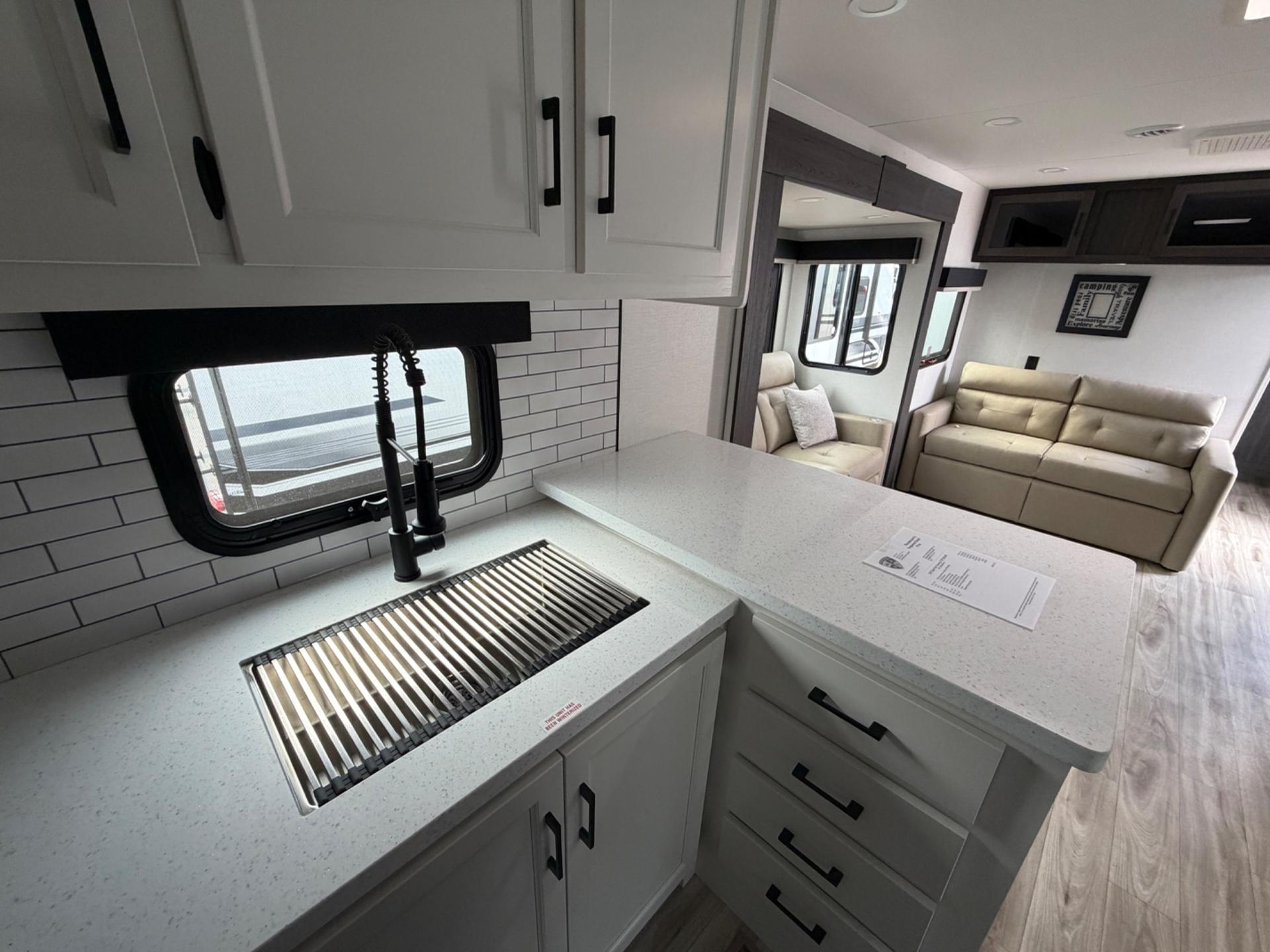 2027 VENTURE 2027 VENTURE Sporttrek Touring Edition - thumbnail 15