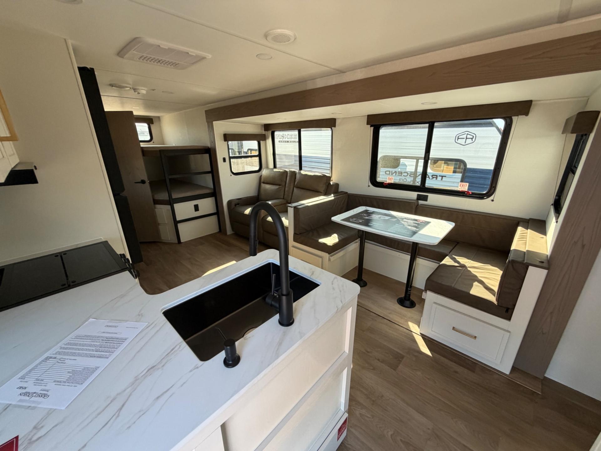 2027 Grand Design 2027 Grand Design Transcend Xplor - thumbnail 9