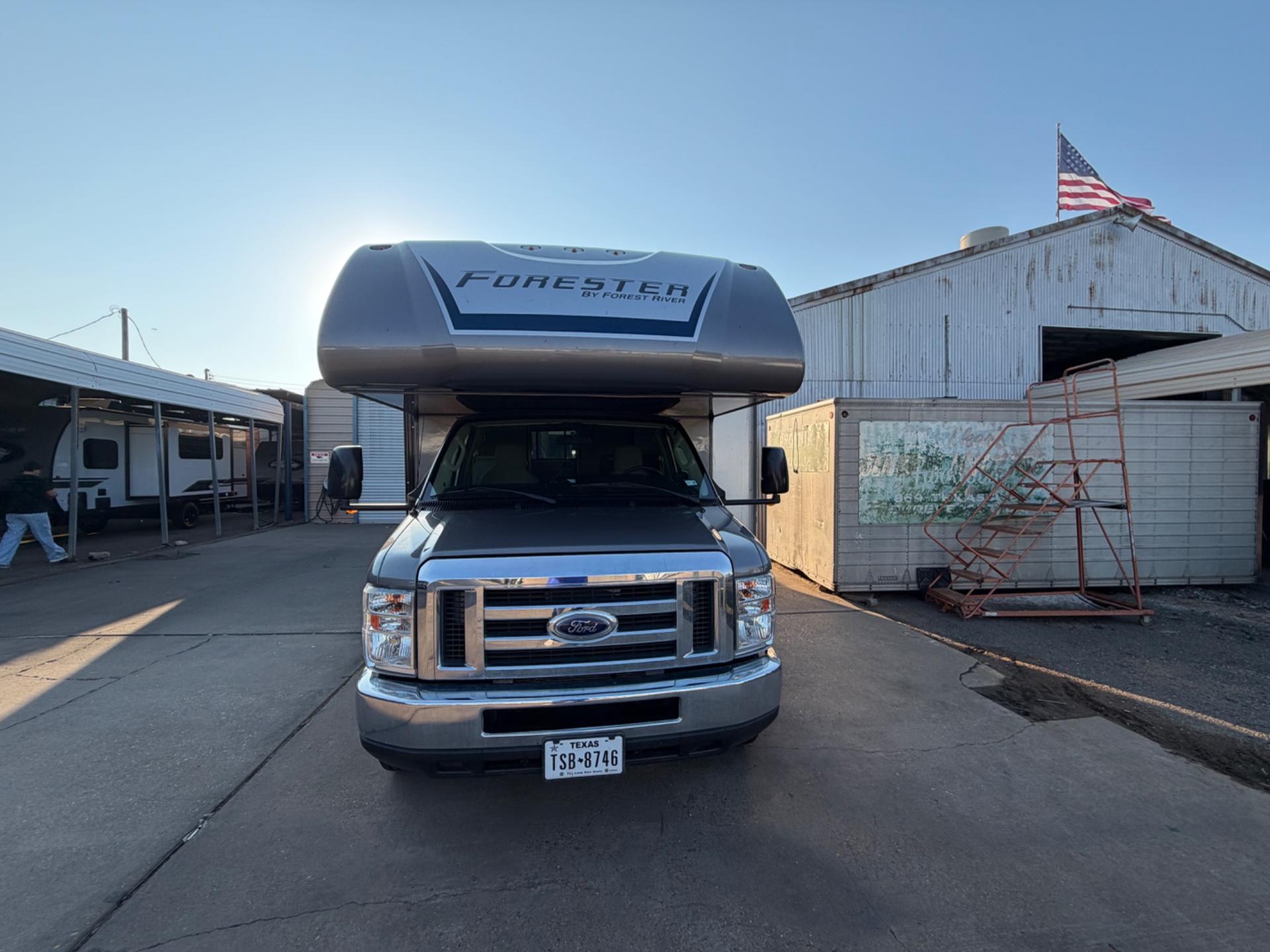2020 FOREST RIVER FORESTER 3011DS