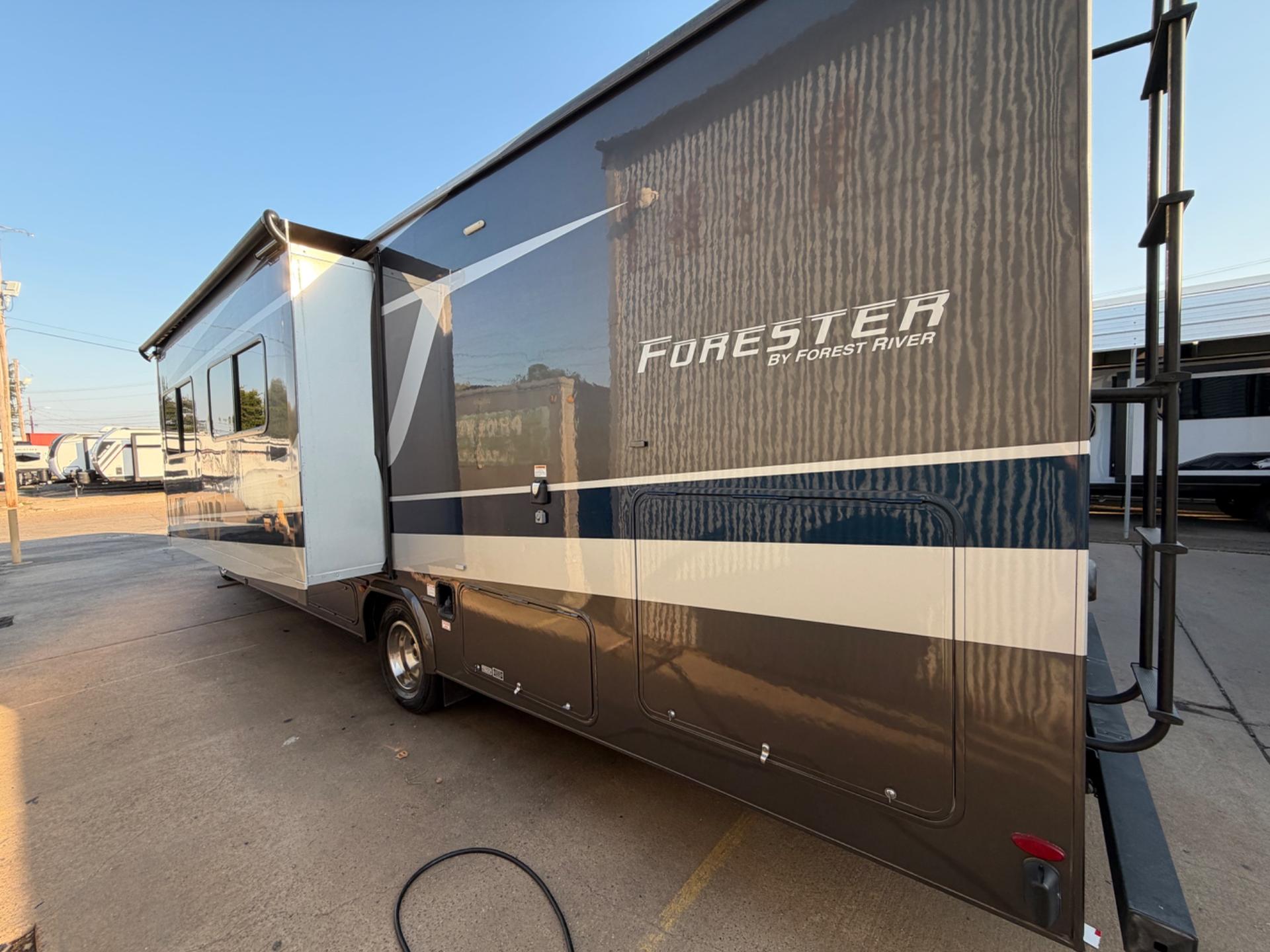 2020 FOREST RIVER 2020 FOREST RIVER FORESTER - thumbnail 5