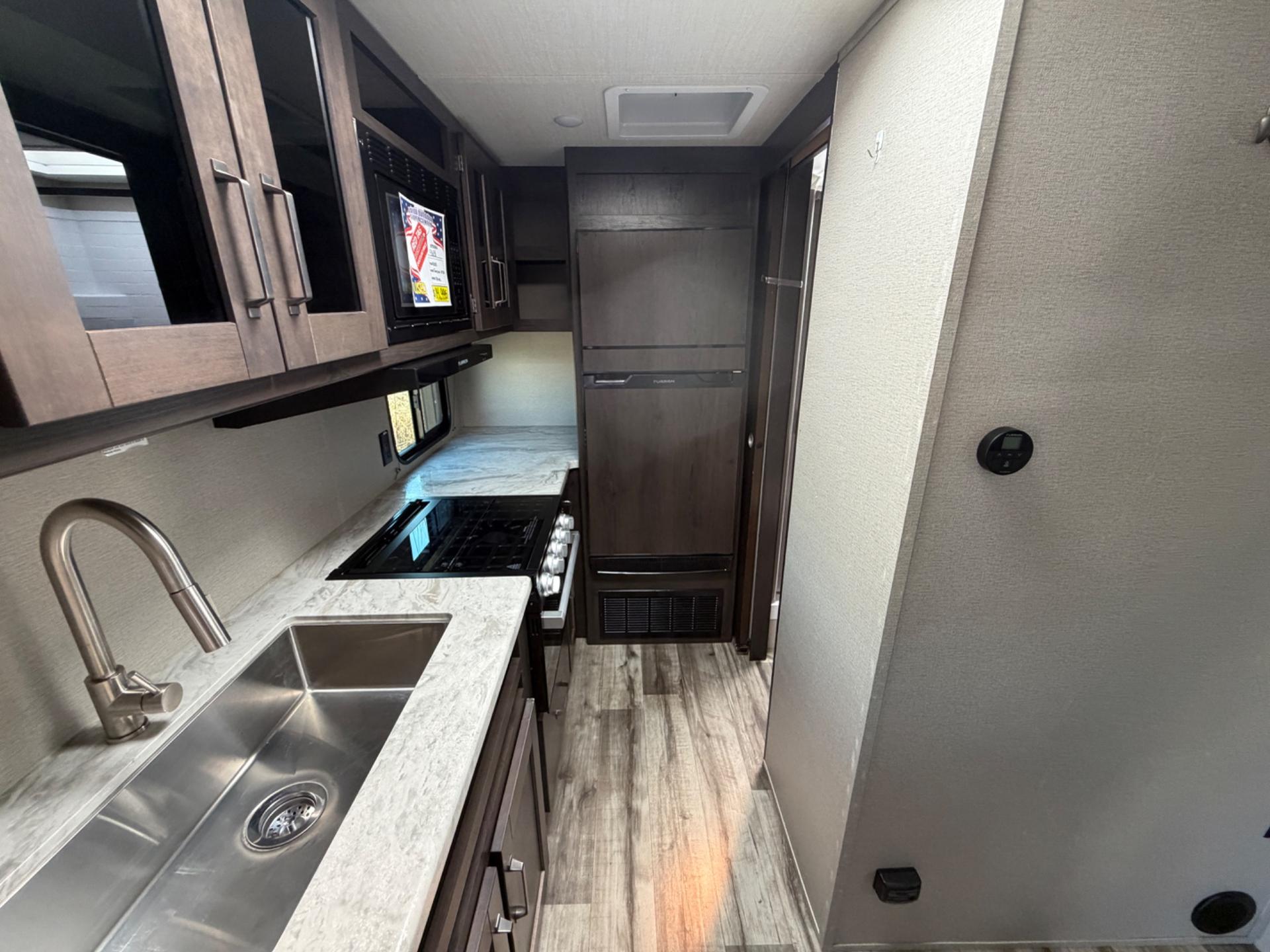 2022 Grand Design 2022 Grand Design Transcend Xplor - thumbnail 9