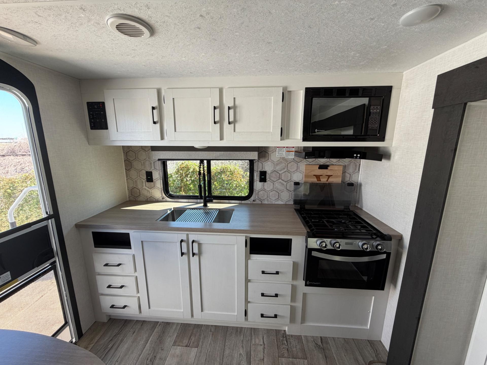 2025 Venture RV 2025 Venture RV Sienna - thumbnail 5