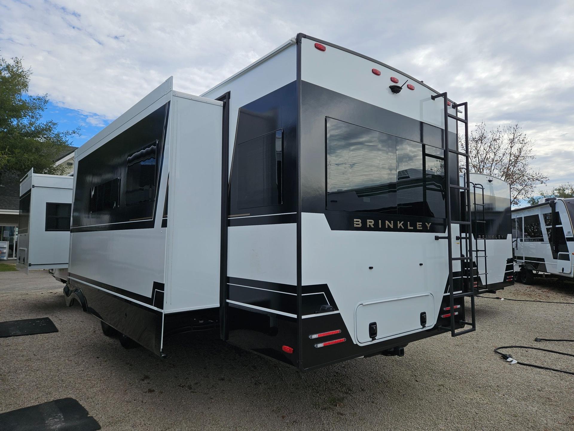 2026 Brinkley RV 2026 Brinkley RV Model Z Air - thumbnail 4