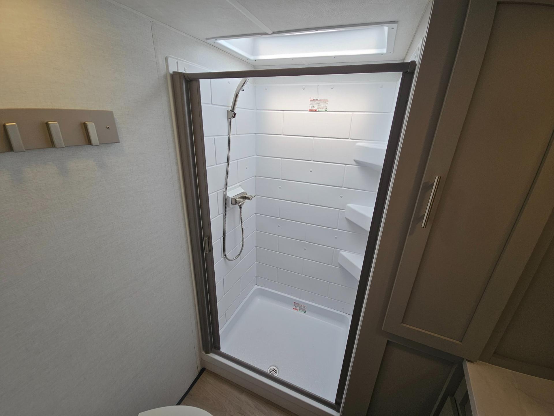 2026 Alliance RV 2026 Alliance RV Avenue - thumbnail 25