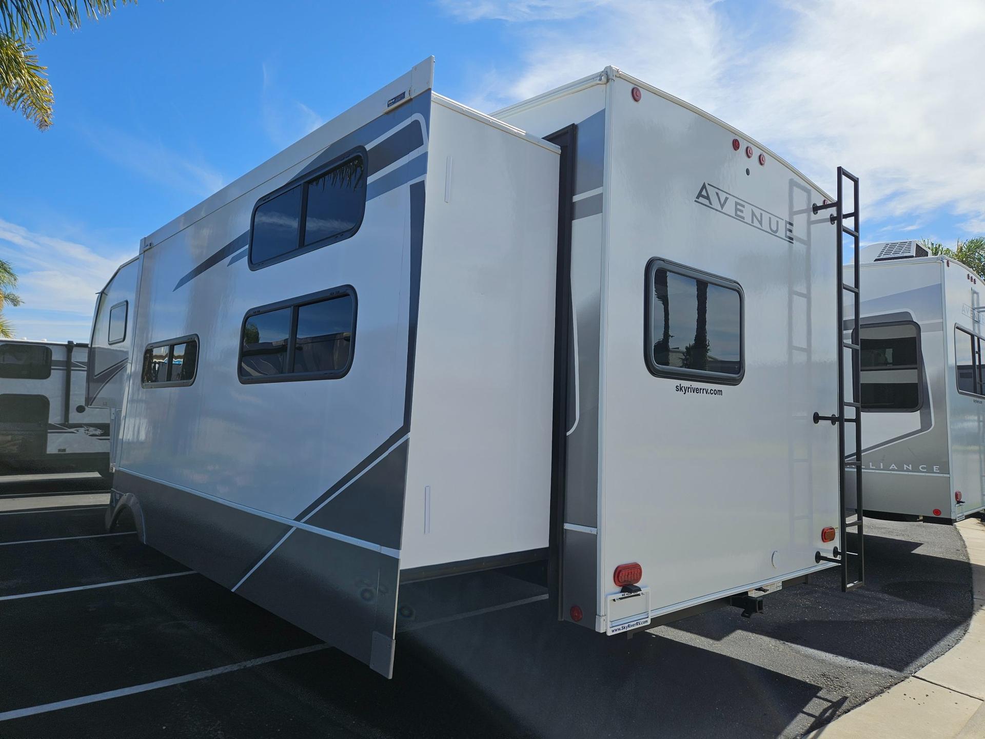 2026 Alliance RV 2026 Alliance RV Avenue - thumbnail 4