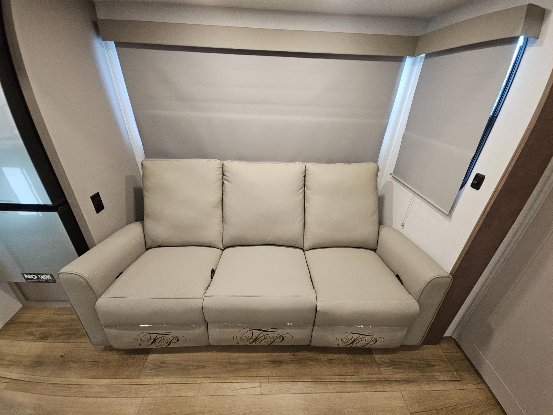 2026 Alliance RV 2026 Alliance RV Avenue - thumbnail 9